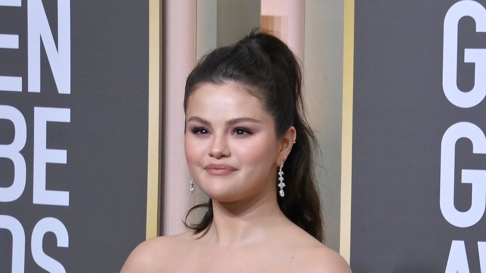 Superstar ungeschminkt Selena Gomez zeigt sich ganz natürlich