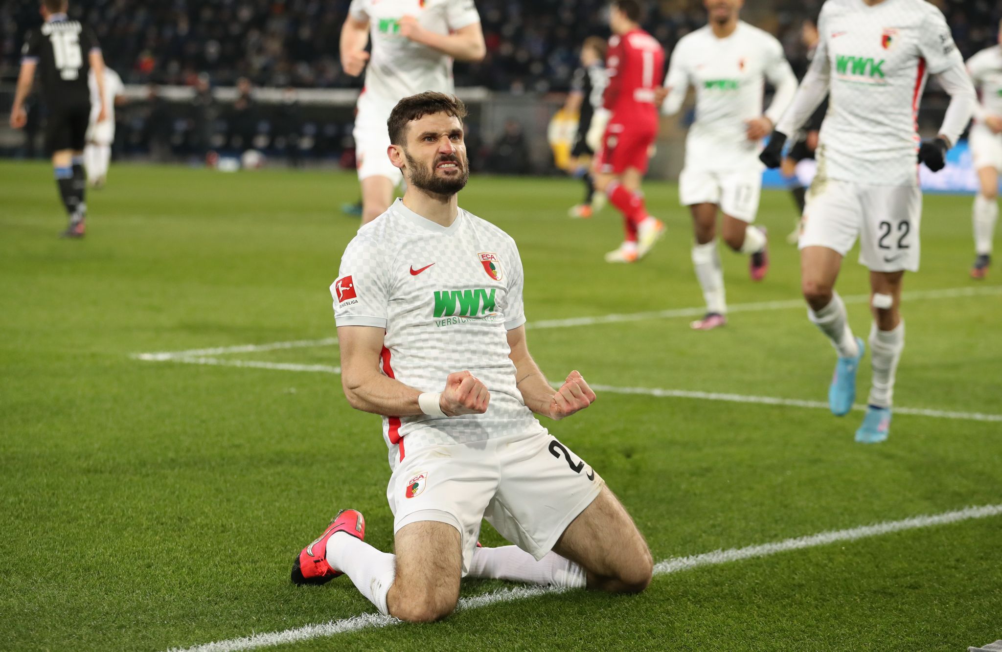 Riesenschritt für Augsburg – Sieg in Bielefeld