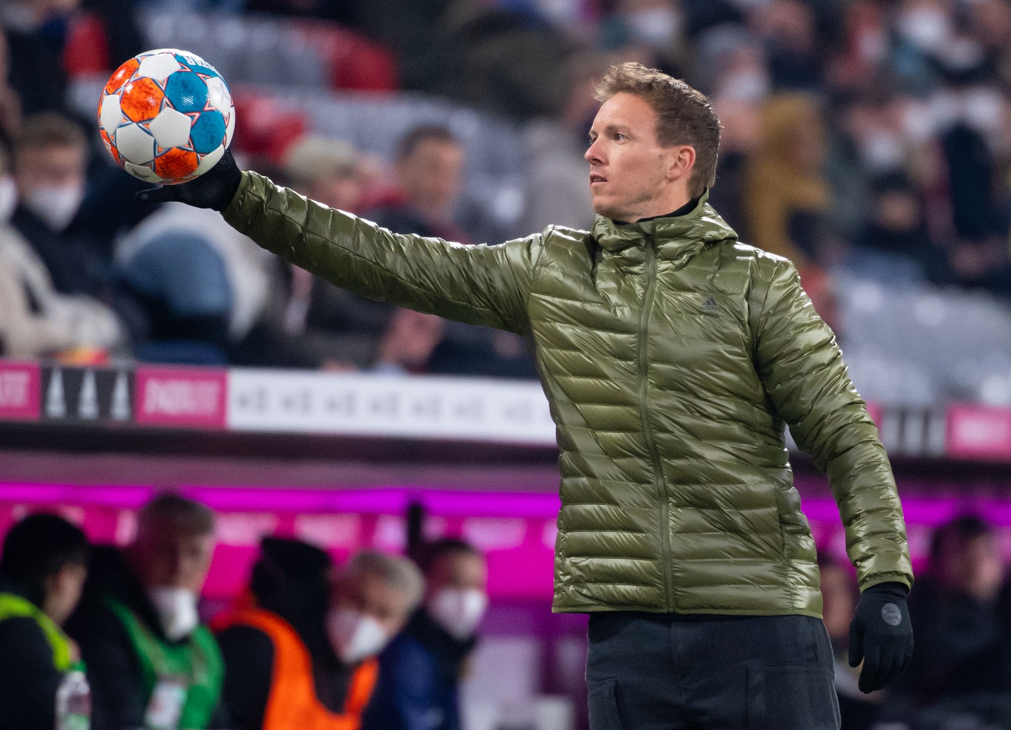 Danke BVB: Spannung spornt Bayern an