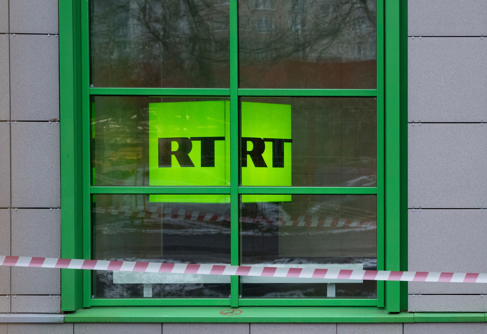 EU: Verbreitung von RT und Sputnik verboten