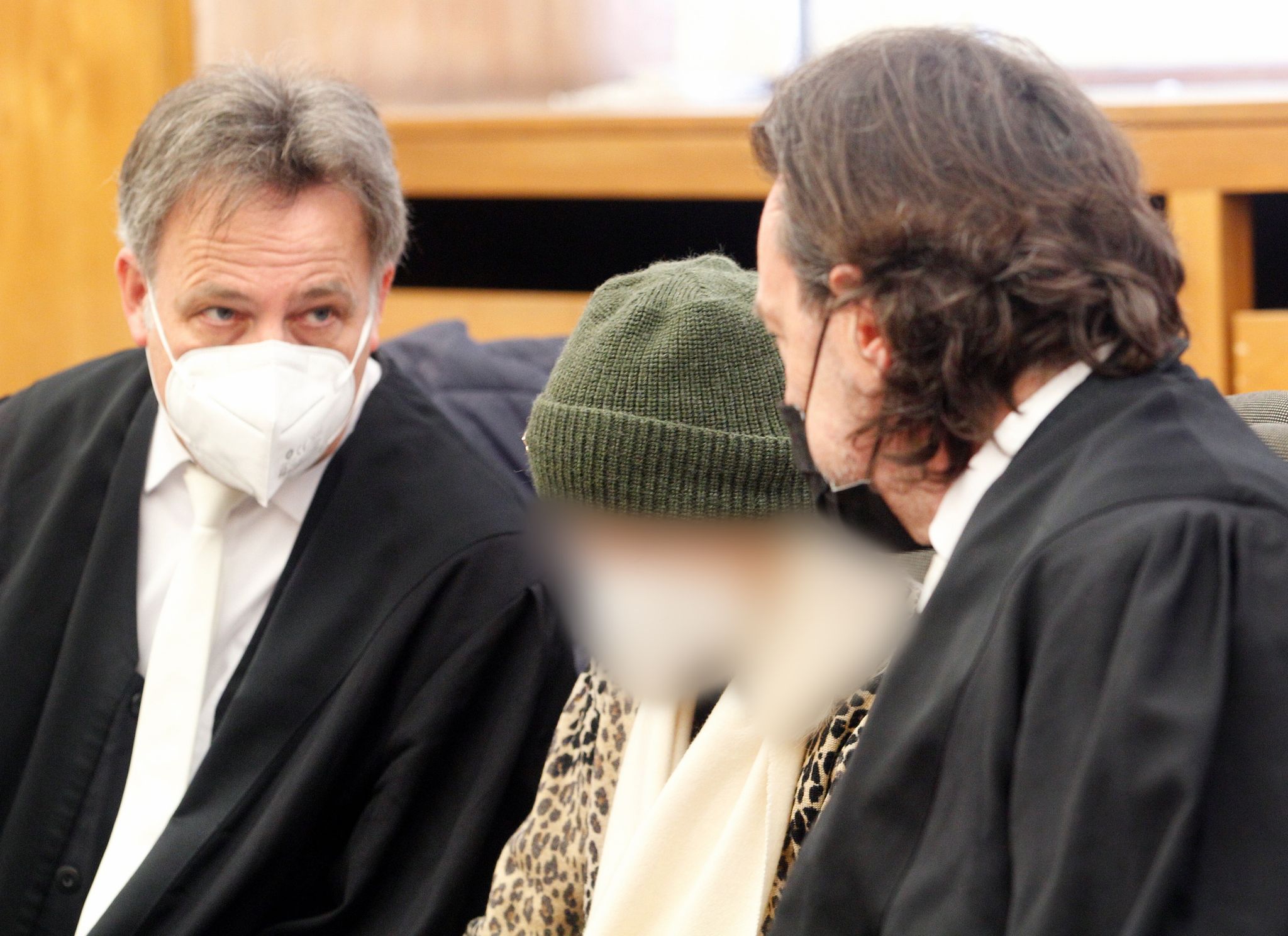 Tödlicher Unfall an Haltestelle – Angeklagte schweigt