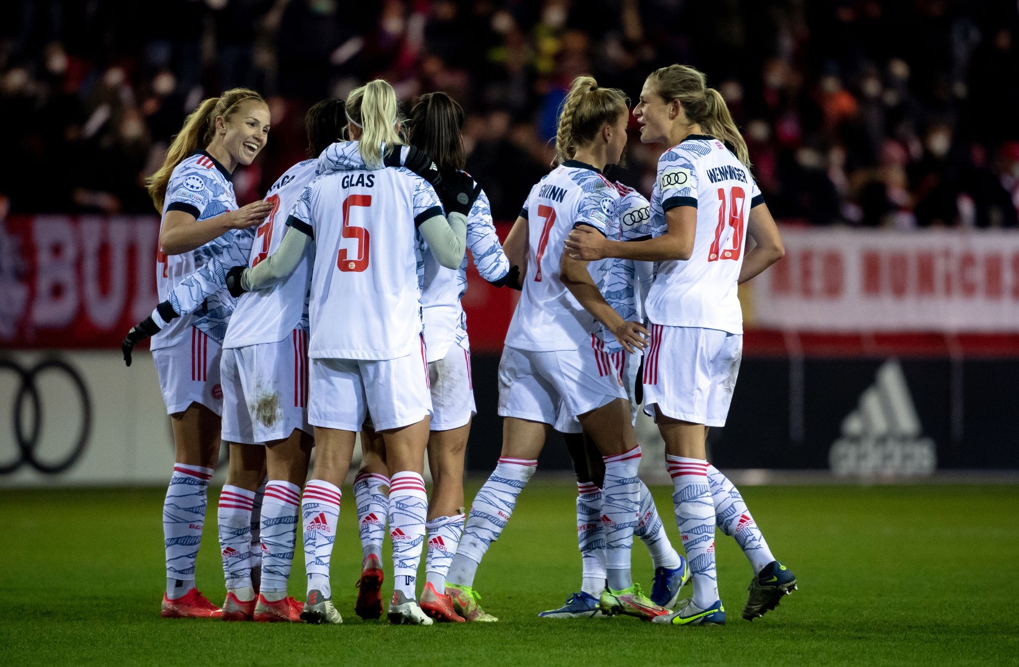 Die Fußball-Woche: Israel-Test, WM-Tickets, Königsklasse