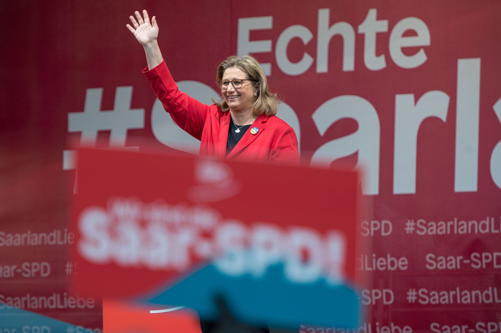 Saarland: SPD verspricht Stabilität – CDU: Rennen offen