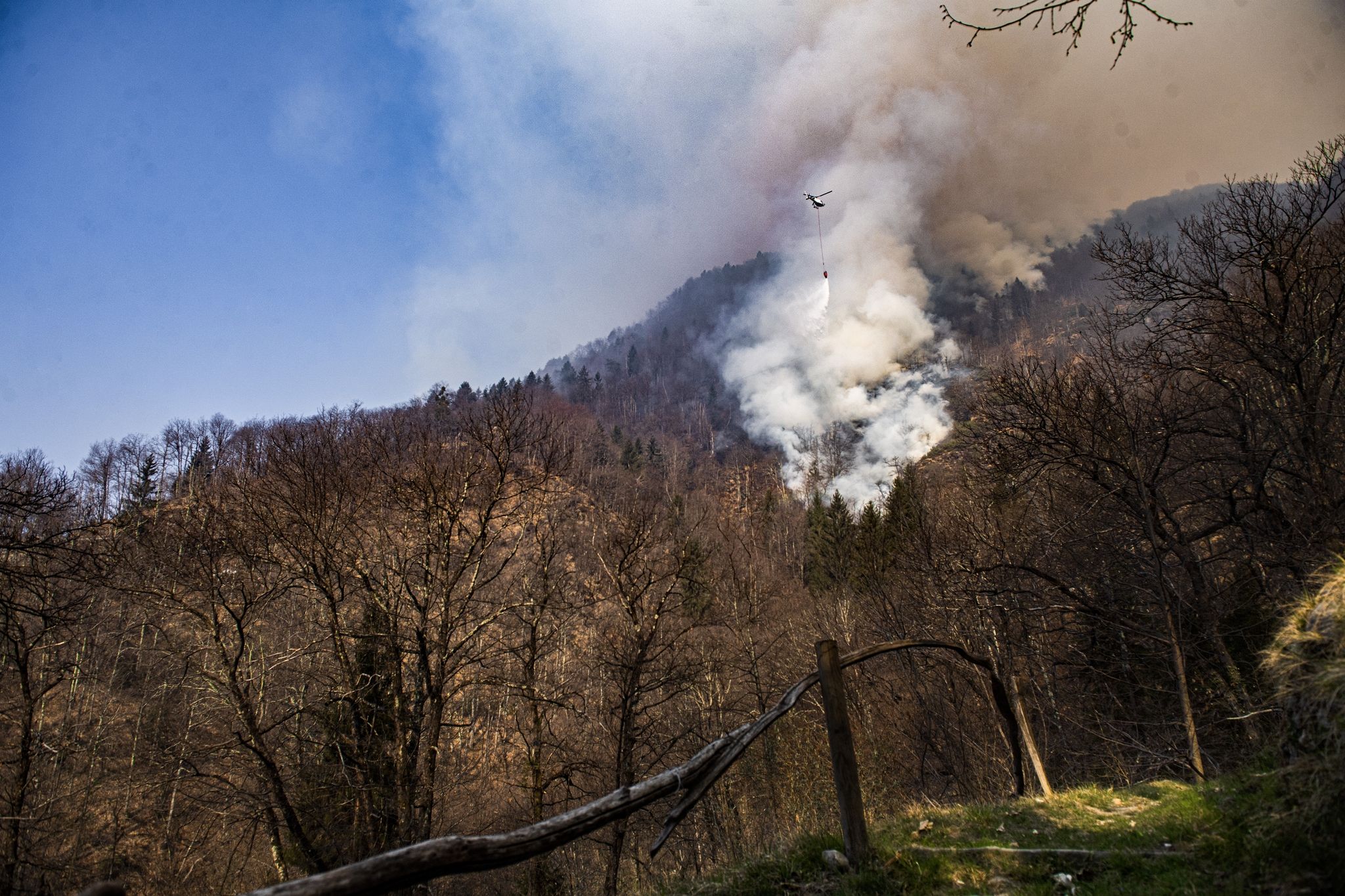 Waldbrand im Tessin weitet sich aus