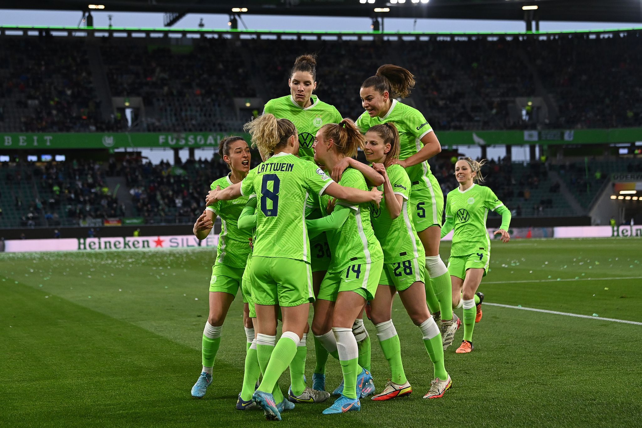 Sieg gegen Arsenal: VfL Frauen erreichen Halbfinale