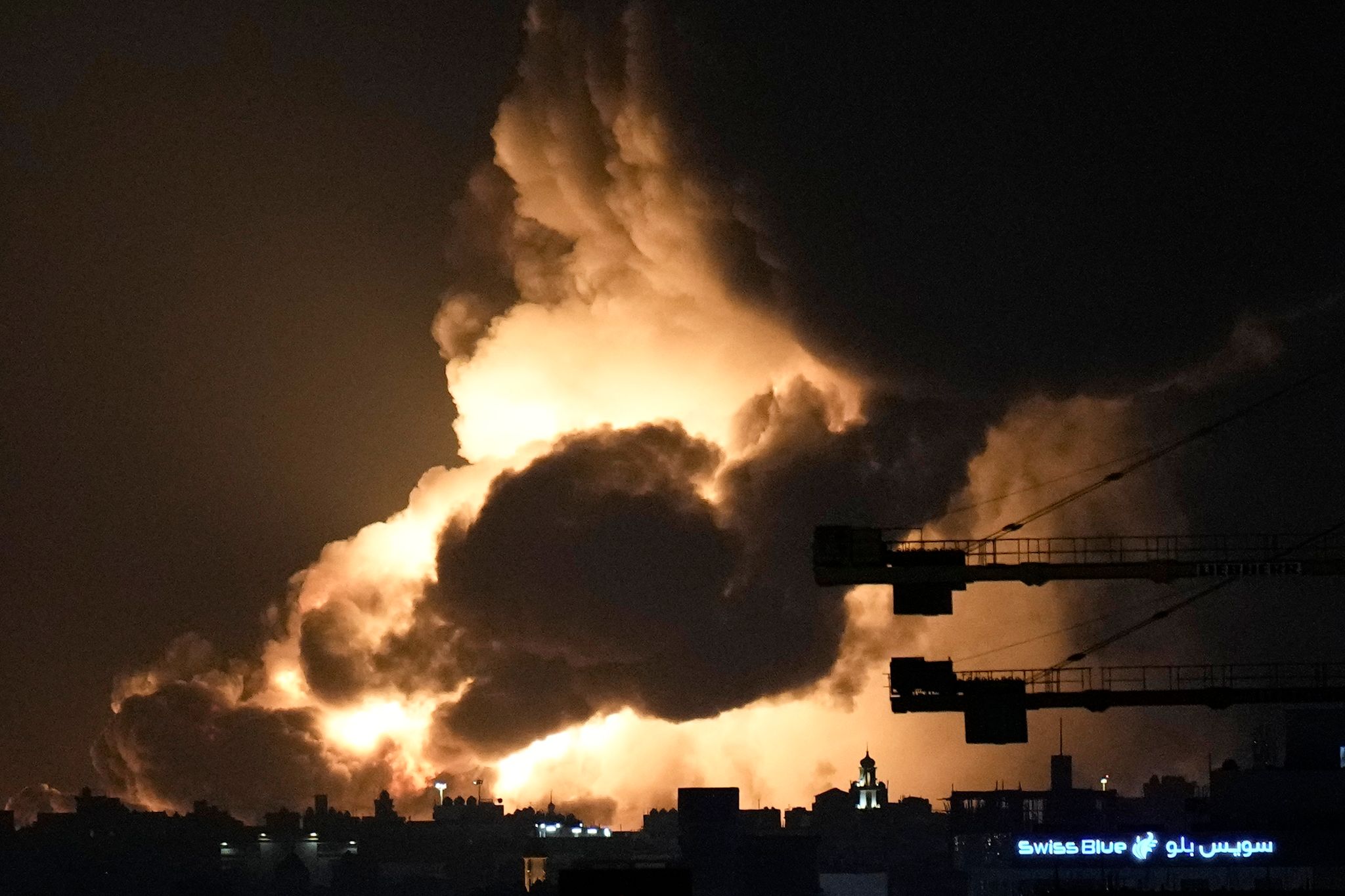 Nach Anschlag: Formel 1 ringt sich zu Dschidda-Rennen durch