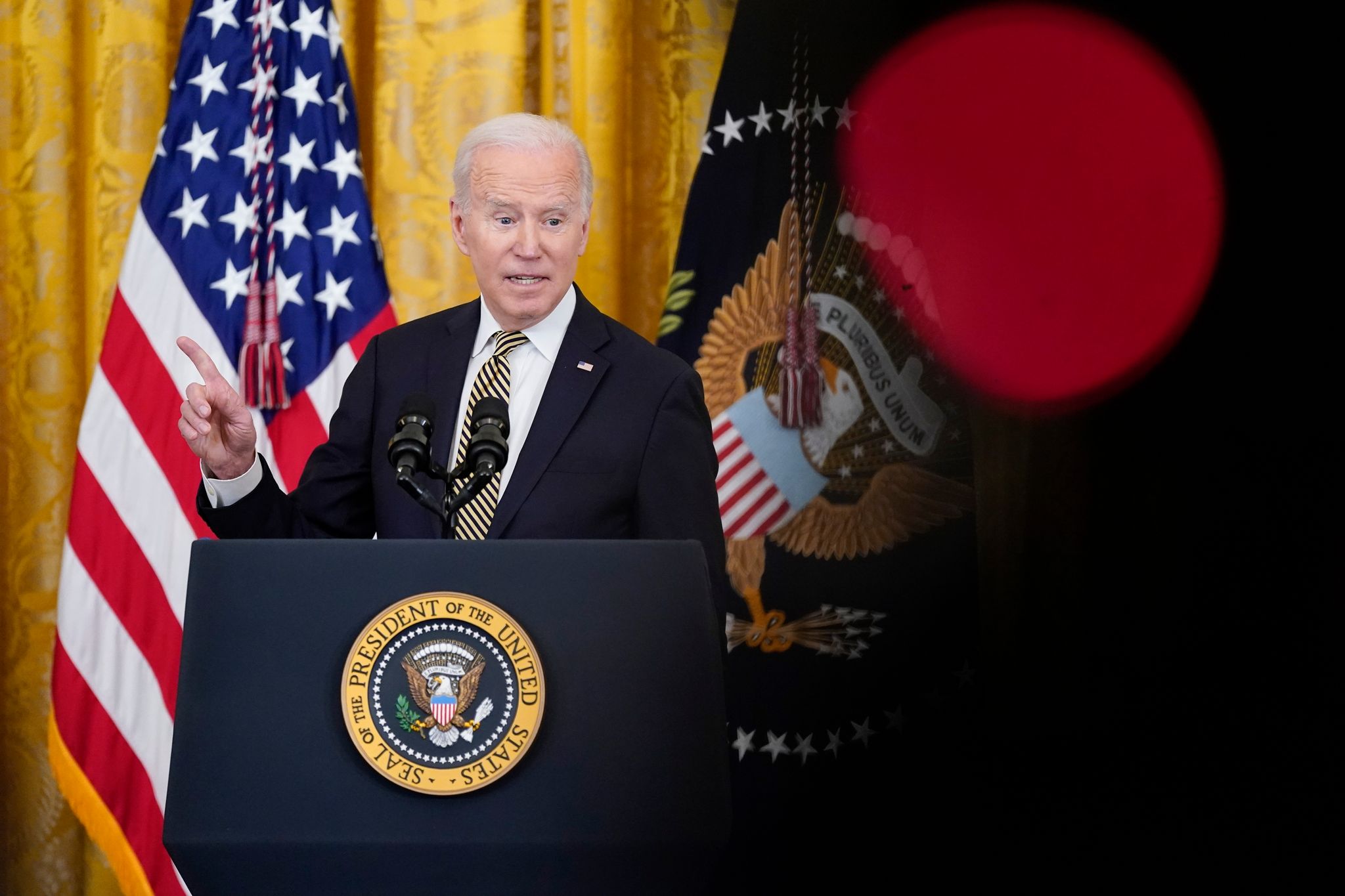 Biden berät knapp eine Stunde mit europäischen Verbündeten