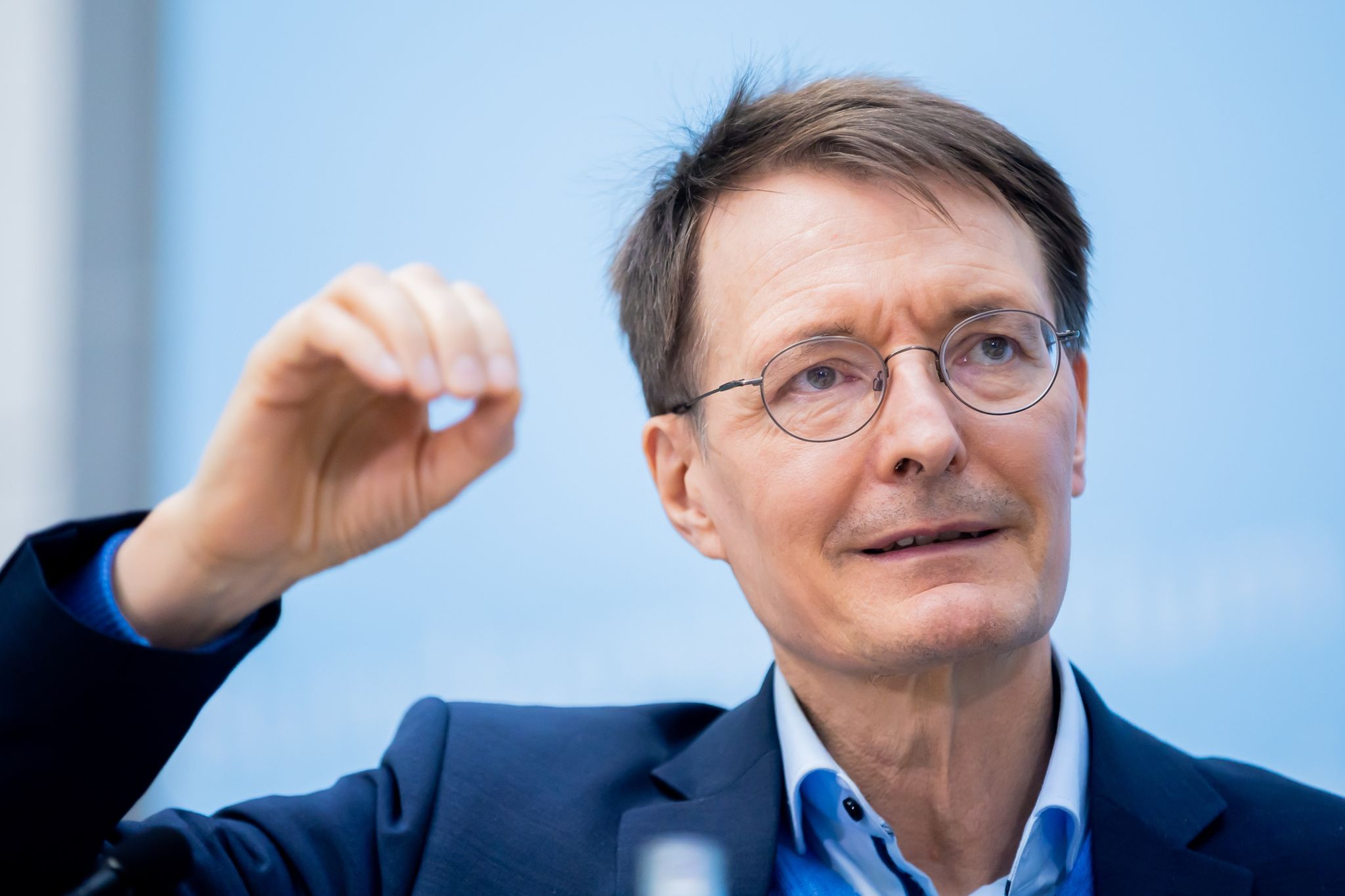 Lauterbach dringt auf vierte Corona-Impfung für alle ab 60