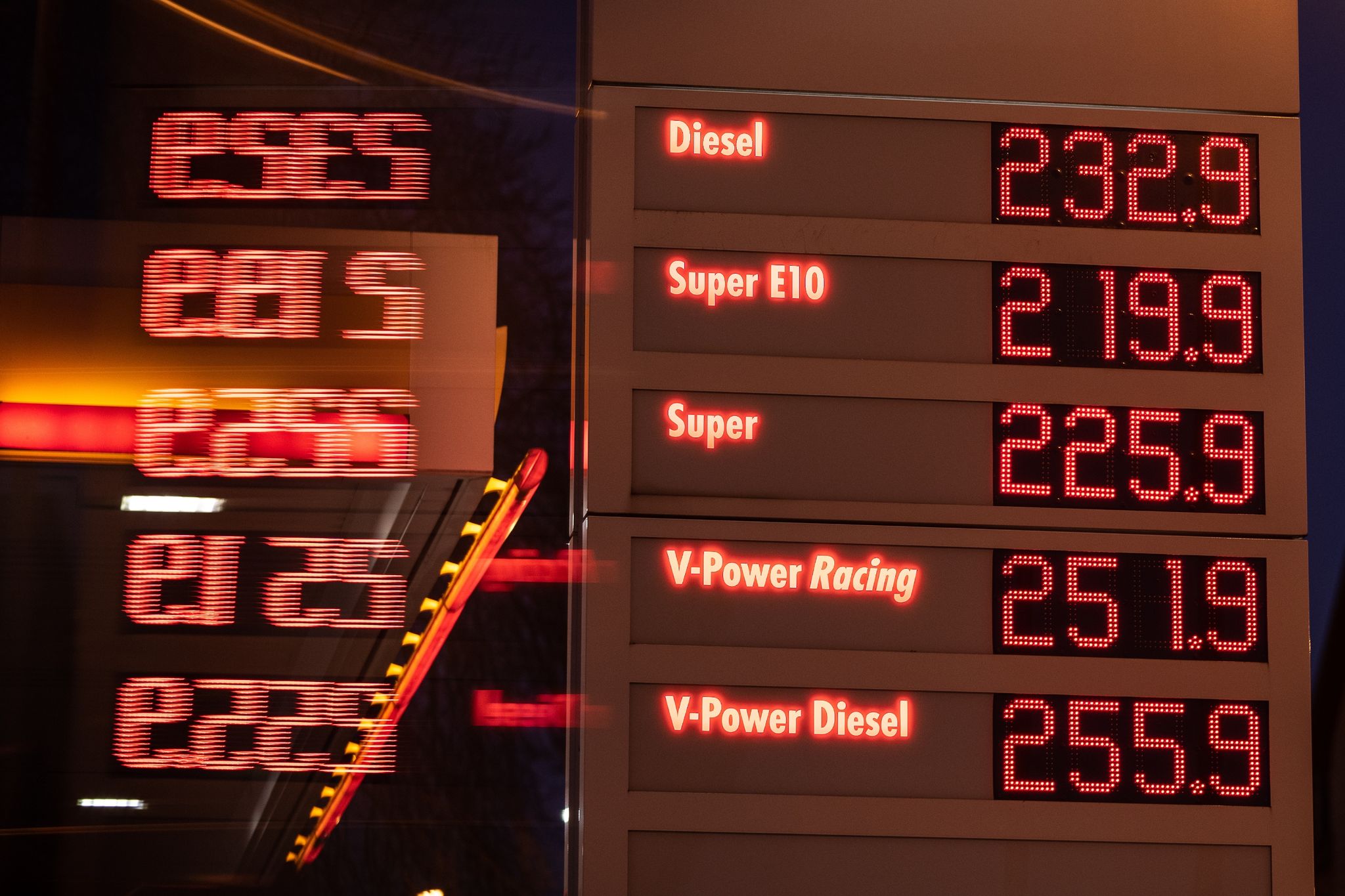 Rekord-Preissprung bei Benzin und Diesel
