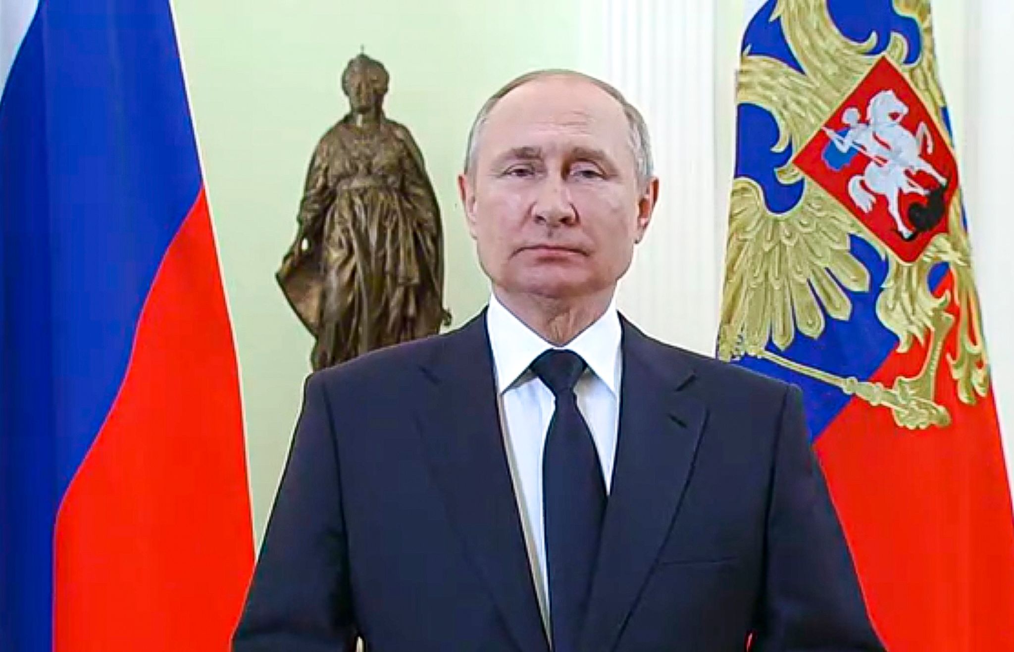 Scholz und Macron fordern Putin zu Waffenstillstand auf