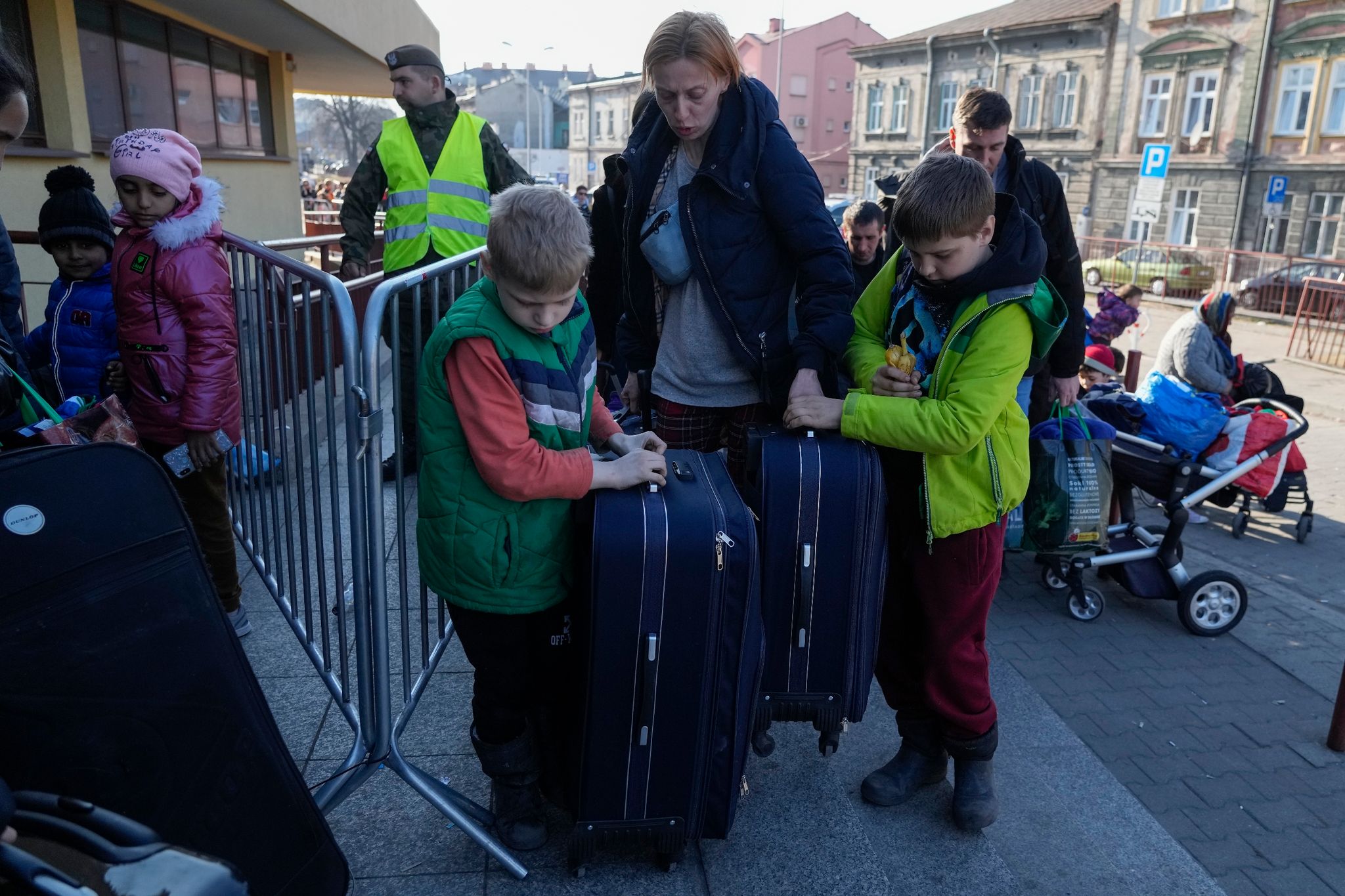 Zahl der neu erfassten Ukraine-Flüchtlinge sinkt leicht