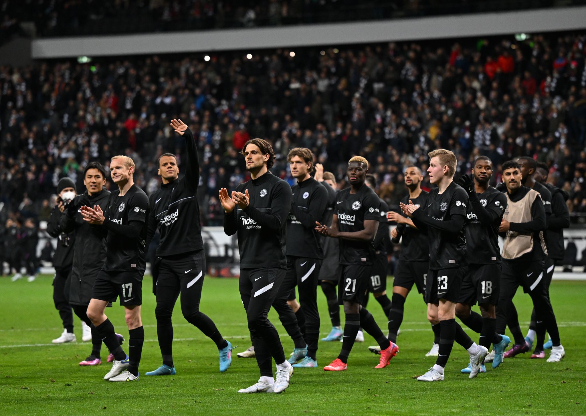 Eintracht feiert Barça-Remis wie einen Sieg