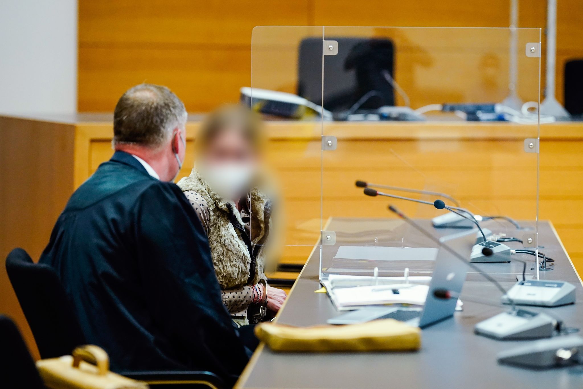 Prozess um geplanten Feuertod von Gläubiger gestartet