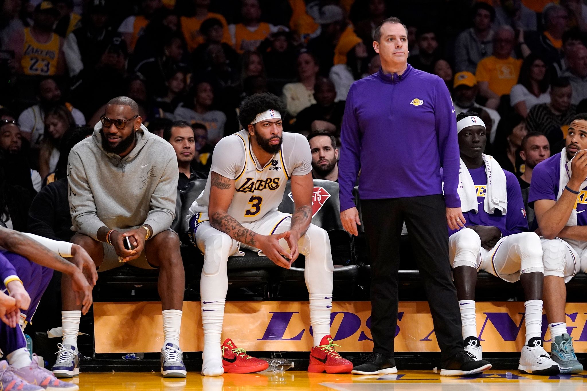 Ein LeBron James reicht nicht: Lakers vor Scherbenhaufen