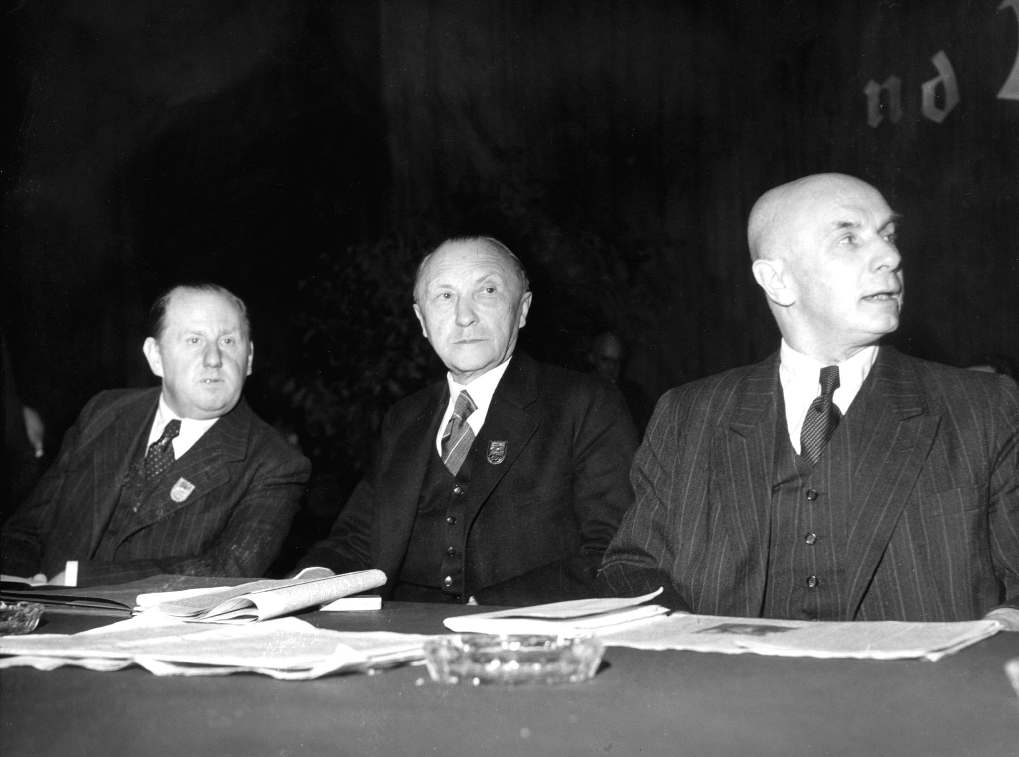 Historiker: Adenauer ließ SPD-Spitze ausspähen