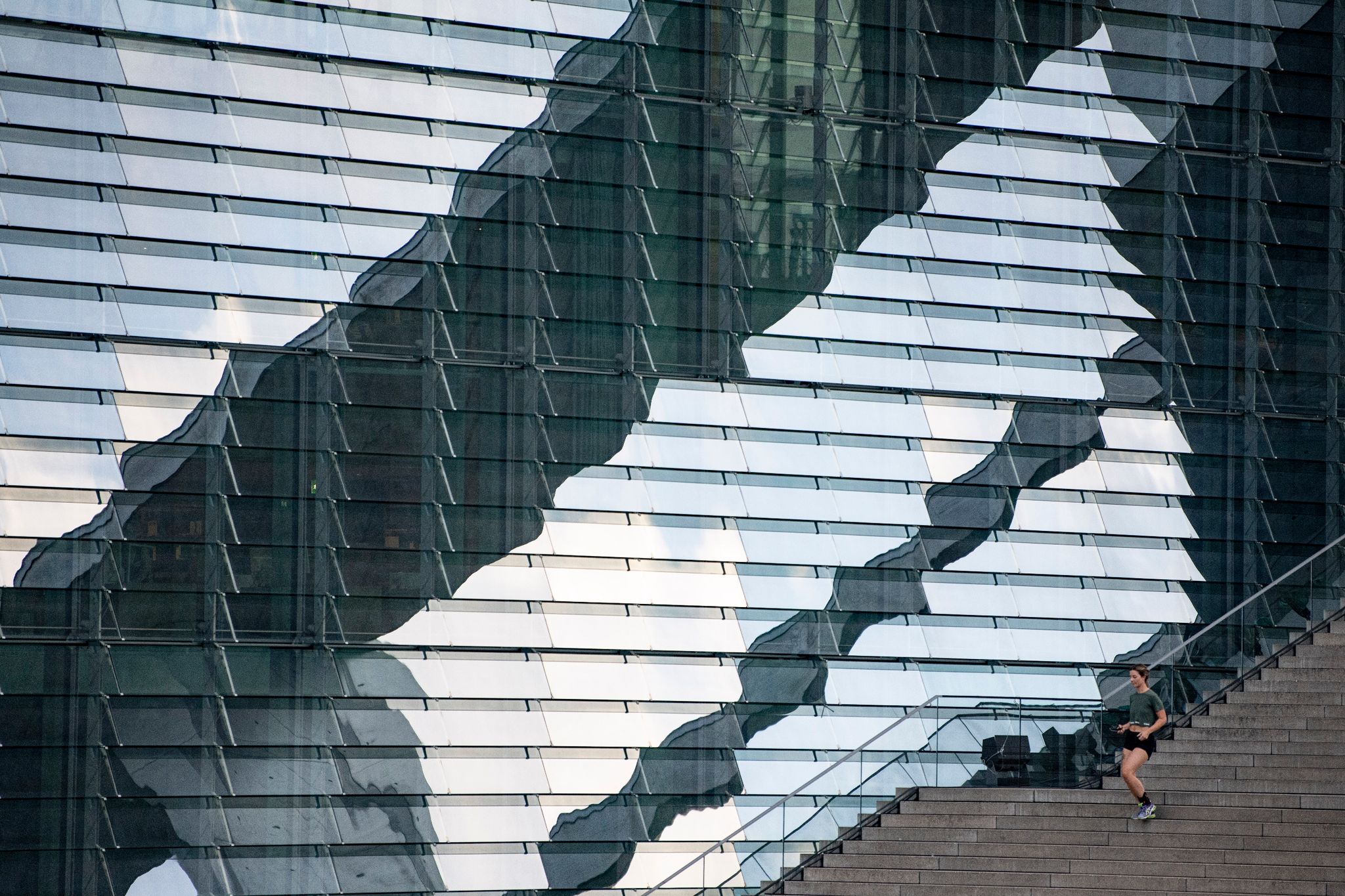 Diskussion über Ausstattung von Altkanzler-Büros