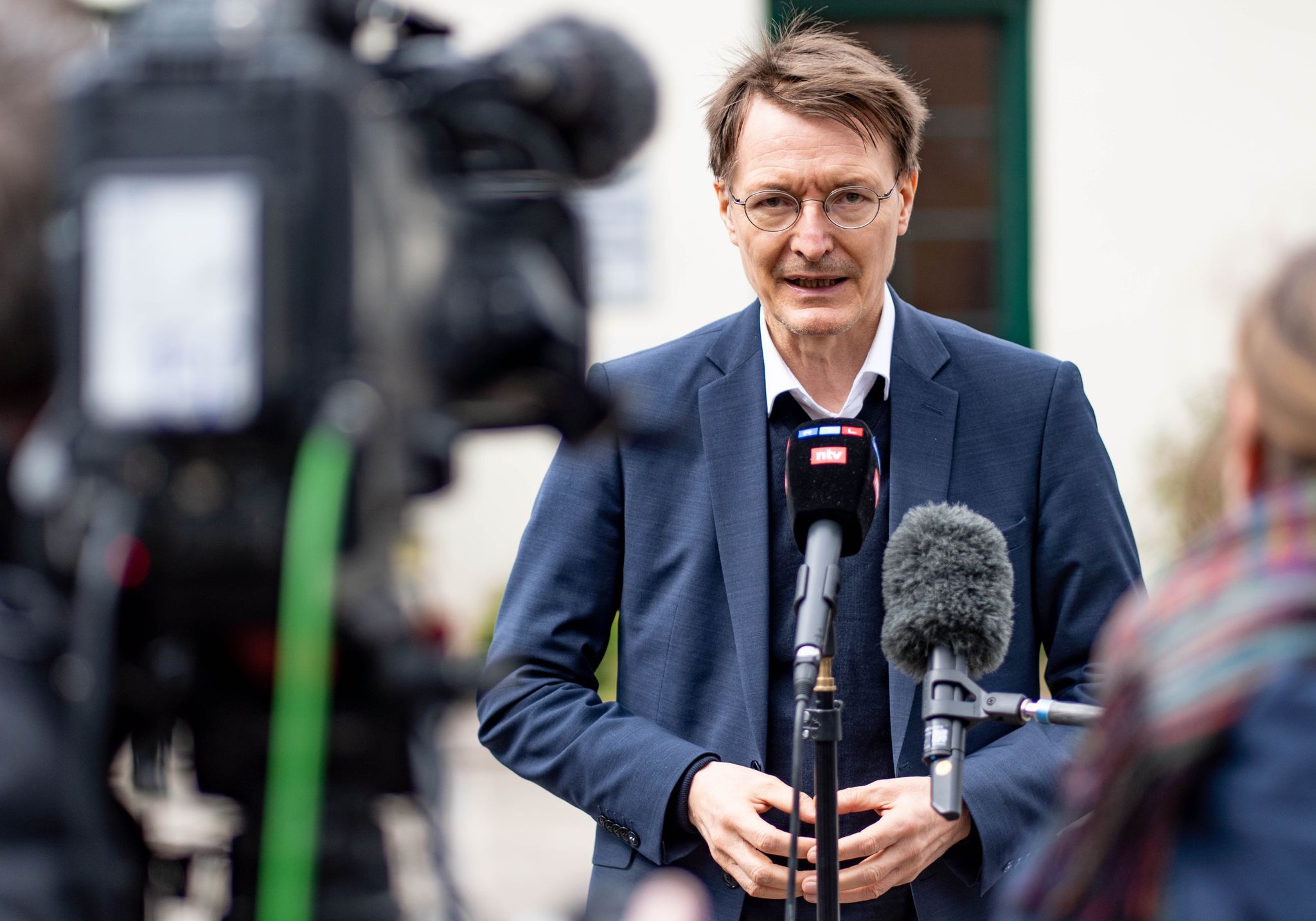 Lauterbach erwartet Rückkehr zu Masken im Herbst