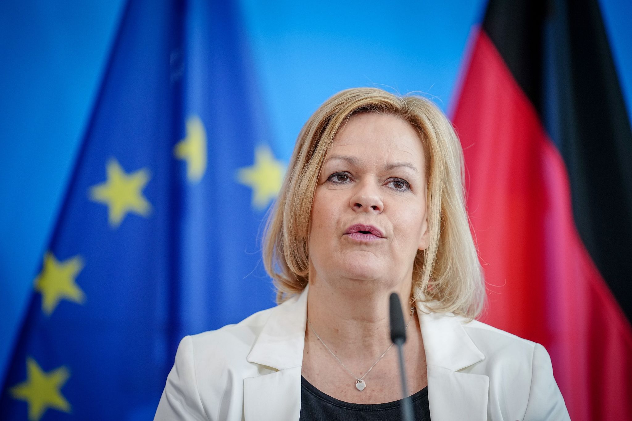 Faeser will politisch Verfolgte aus Russland besser schützen