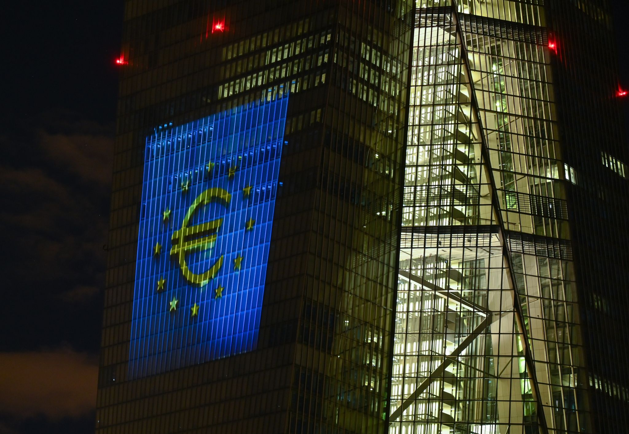 Euroraum-Inflationsrate steigt auf Rekordwert – 7,4 Prozent