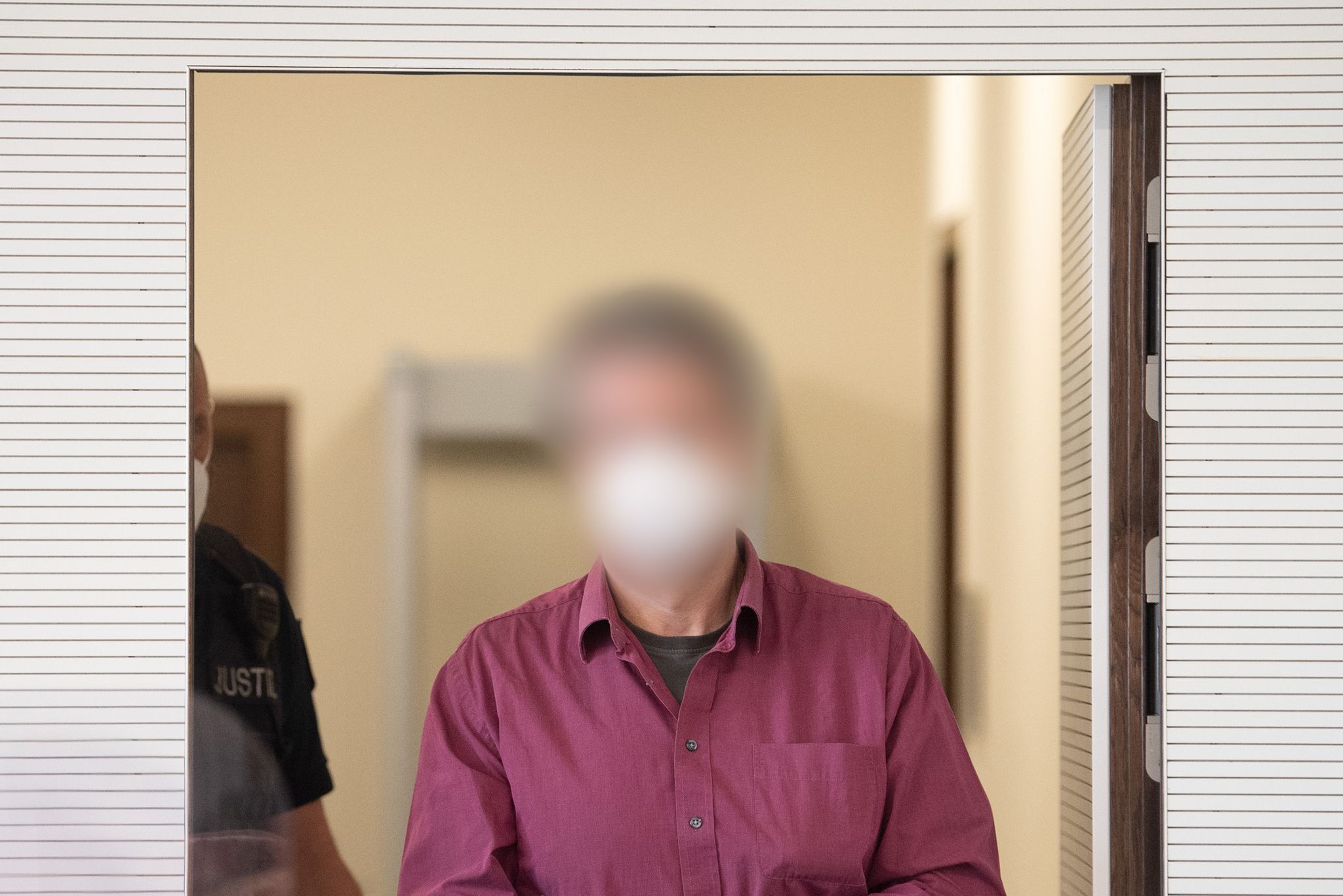 Prozess um tödlichen Maskenstreit: Tatort-Fotos im Fokus