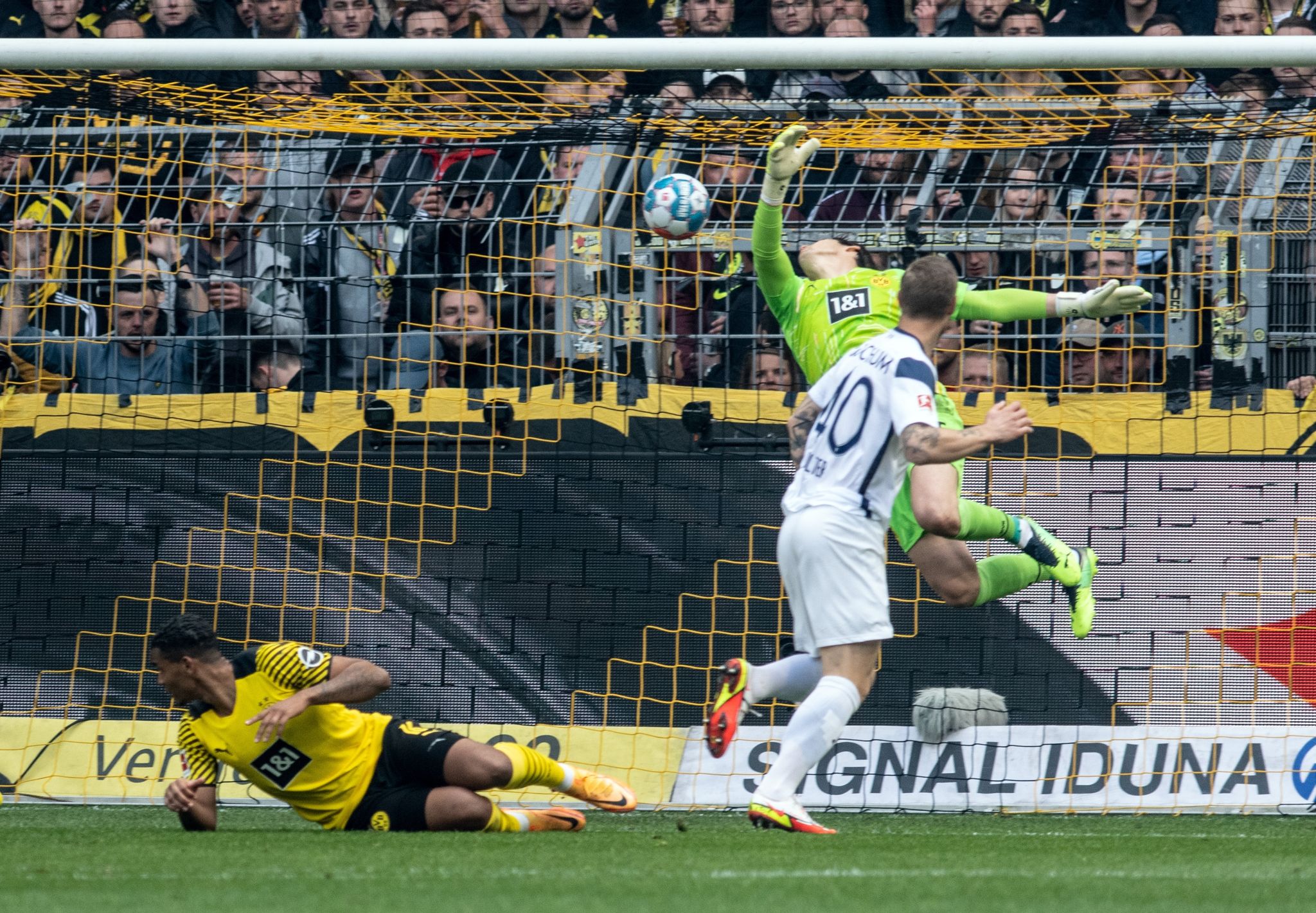 Dortmund vergrault seine Fans – Bochum tanzt in den Mai