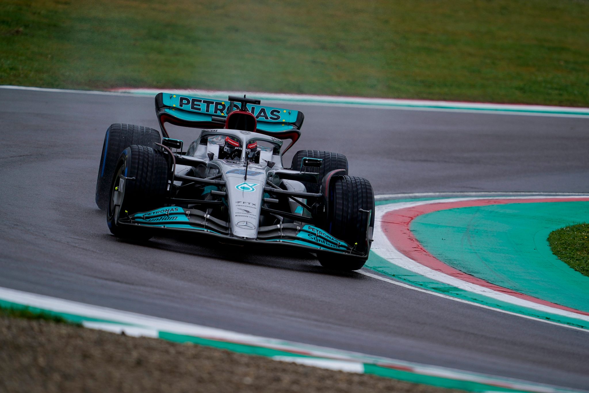 Russell fährt Trainings-Bestzeit vor dem Sprintrennen