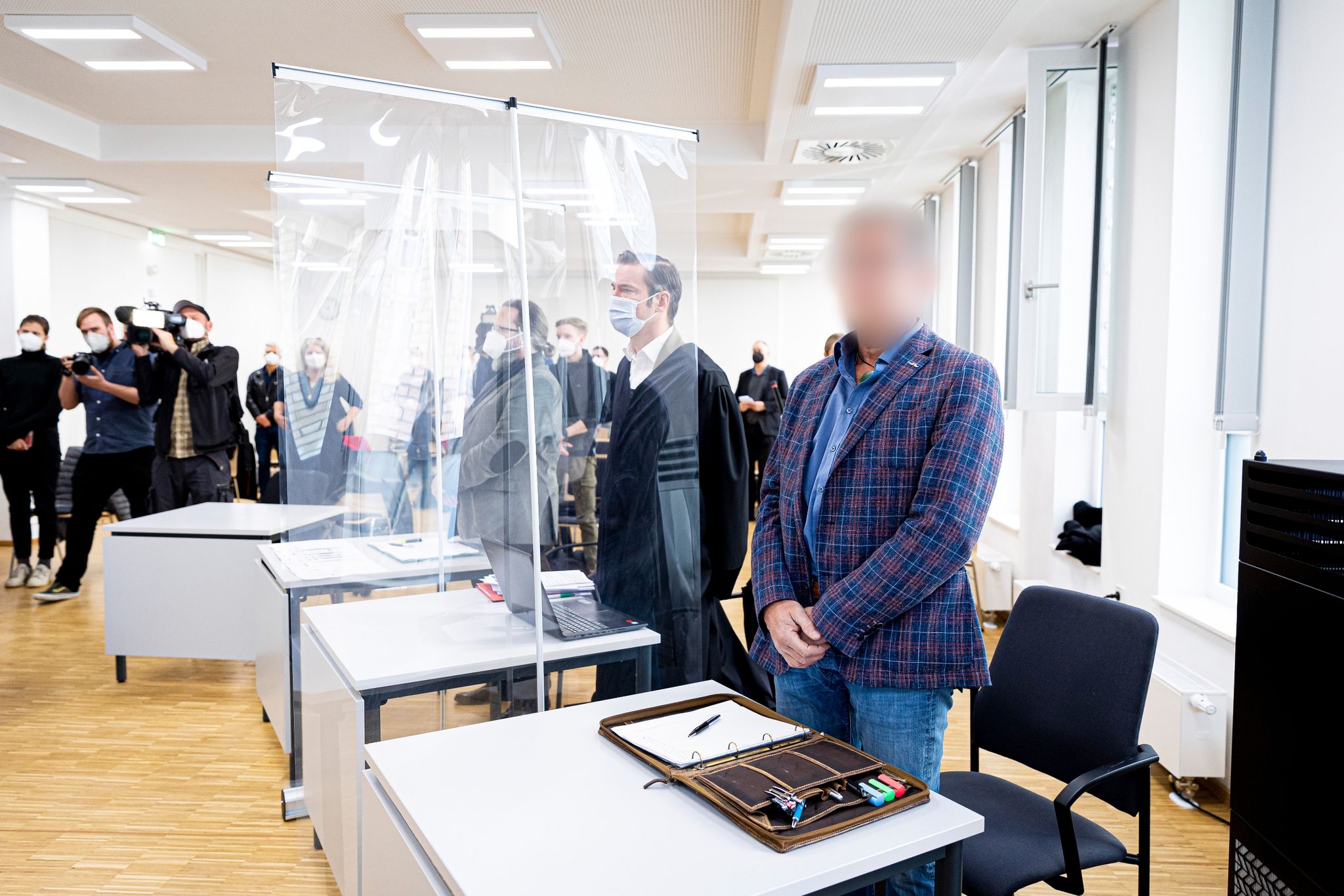 Nähe zu Querdenkern und Reichsbürgern: Polizist muss gehen