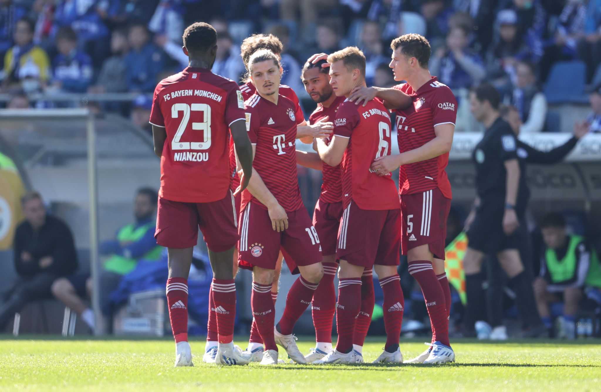 Sieg vor dem Liga-Gipfel: Bayern gewinnen in Bielefeld
