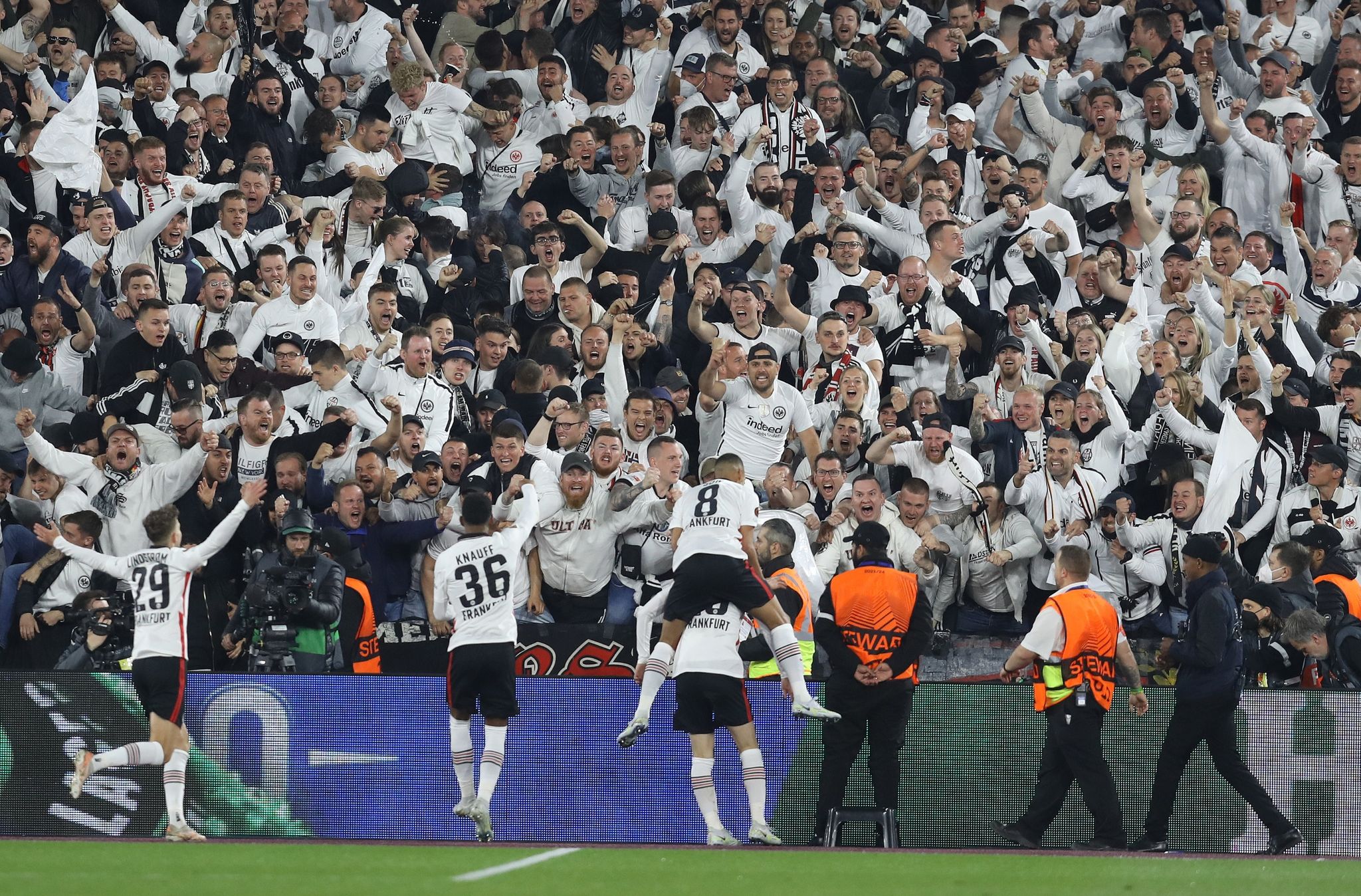 Frankfurts Euphorie, Leipzigs Freude: Deutsches Finale nah