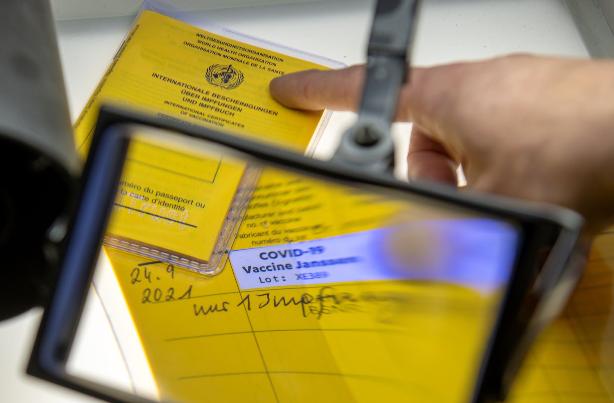 Impfpässe im großen Stil gefälscht – 28-Jähriger gesteht