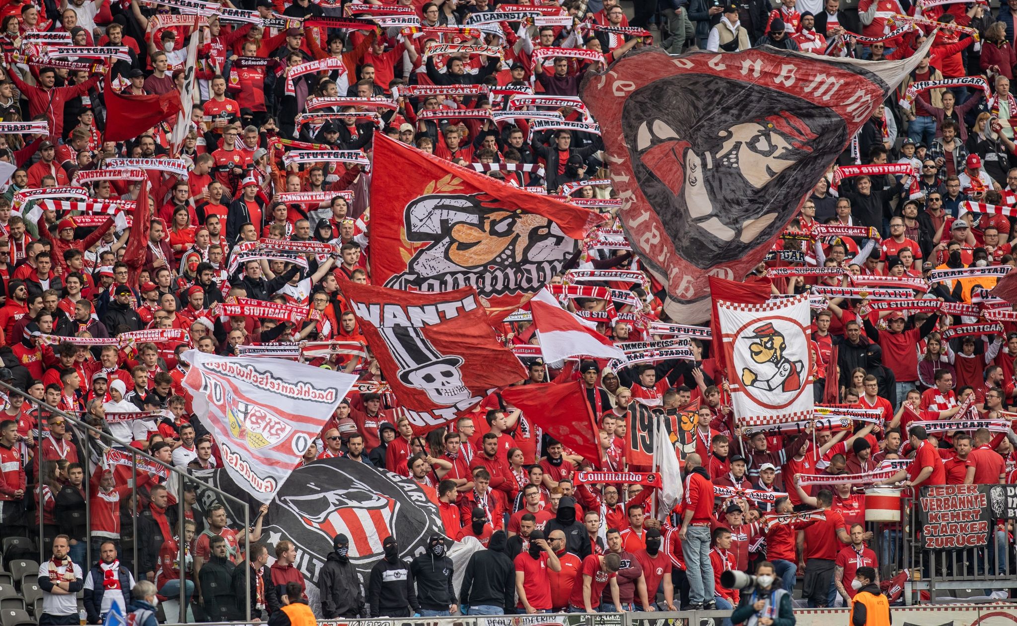 Angespannt: Hertha und Stuttgart im Dissens mit den Fans