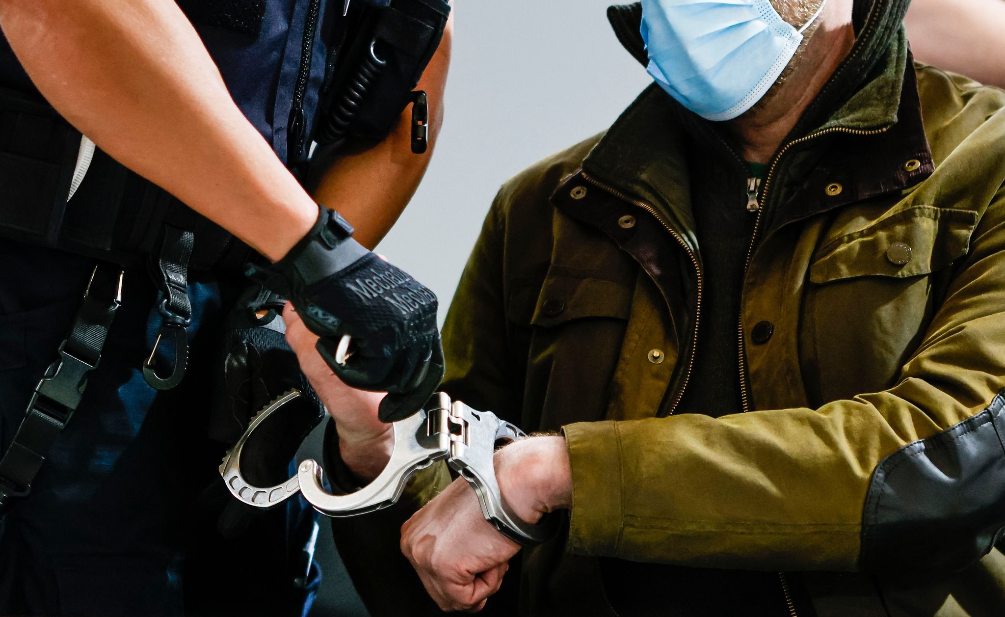 Morde auf «brachiale» Art – Zahnarzt muss lebenslang in Haft