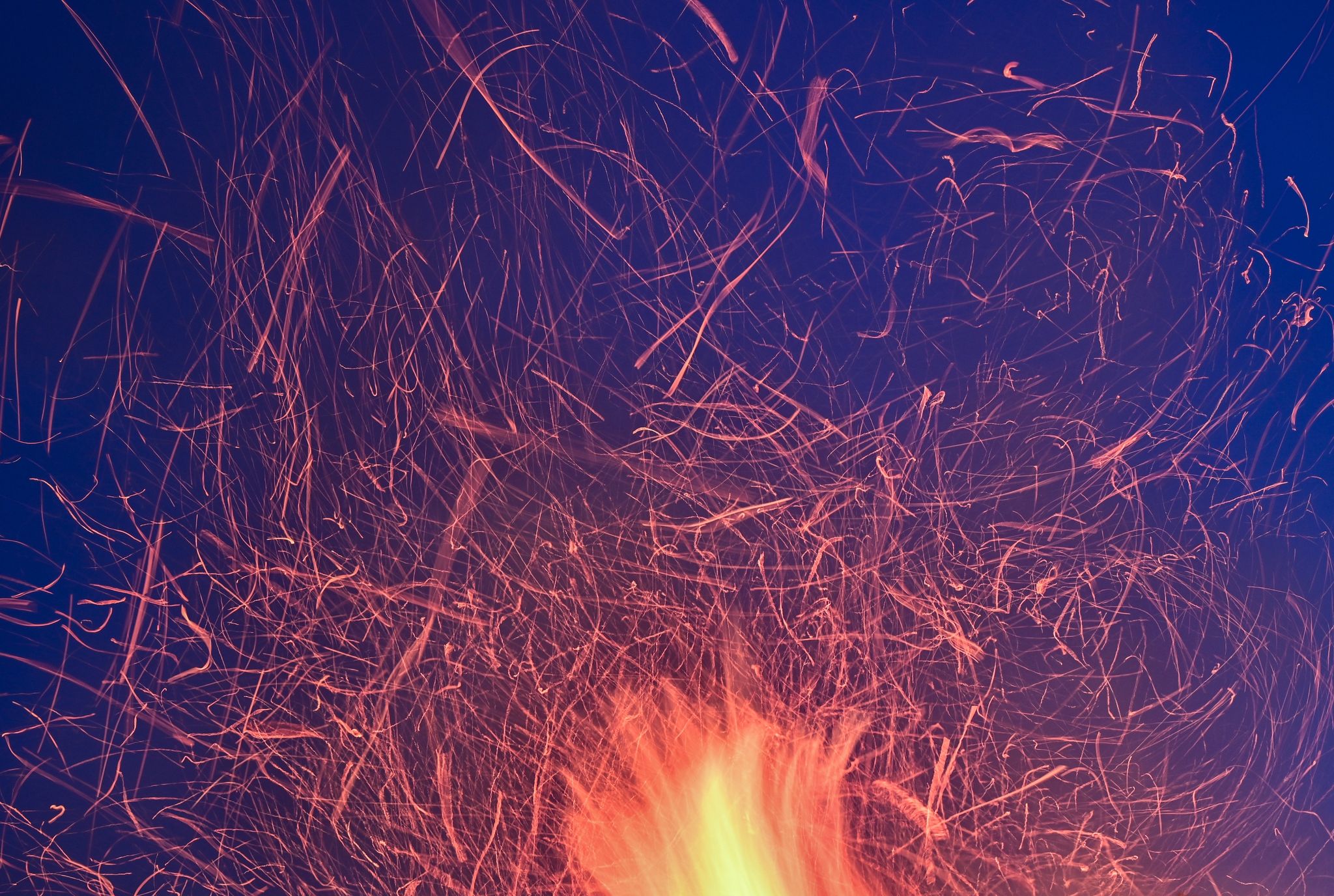 Toter und sieben Verletzte bei Aufbau von Osterfeuer