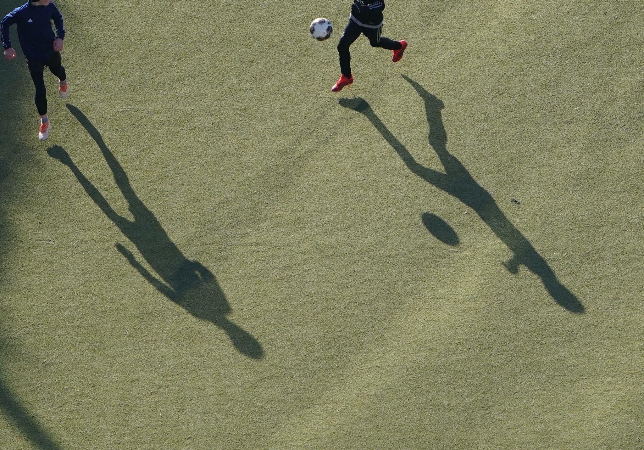Fußball-Training mit Kindern – Ärzte fordern Kopfballverbot