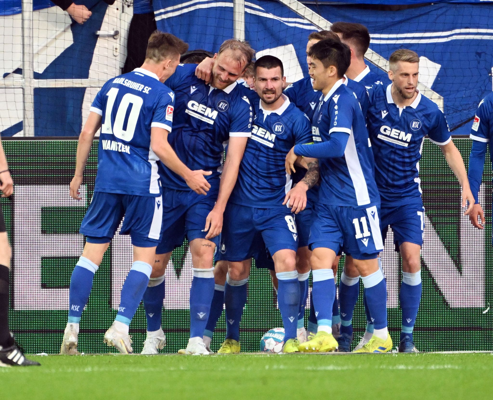 Ingolstadt steigt ab – Fortuna verspielt Sieg