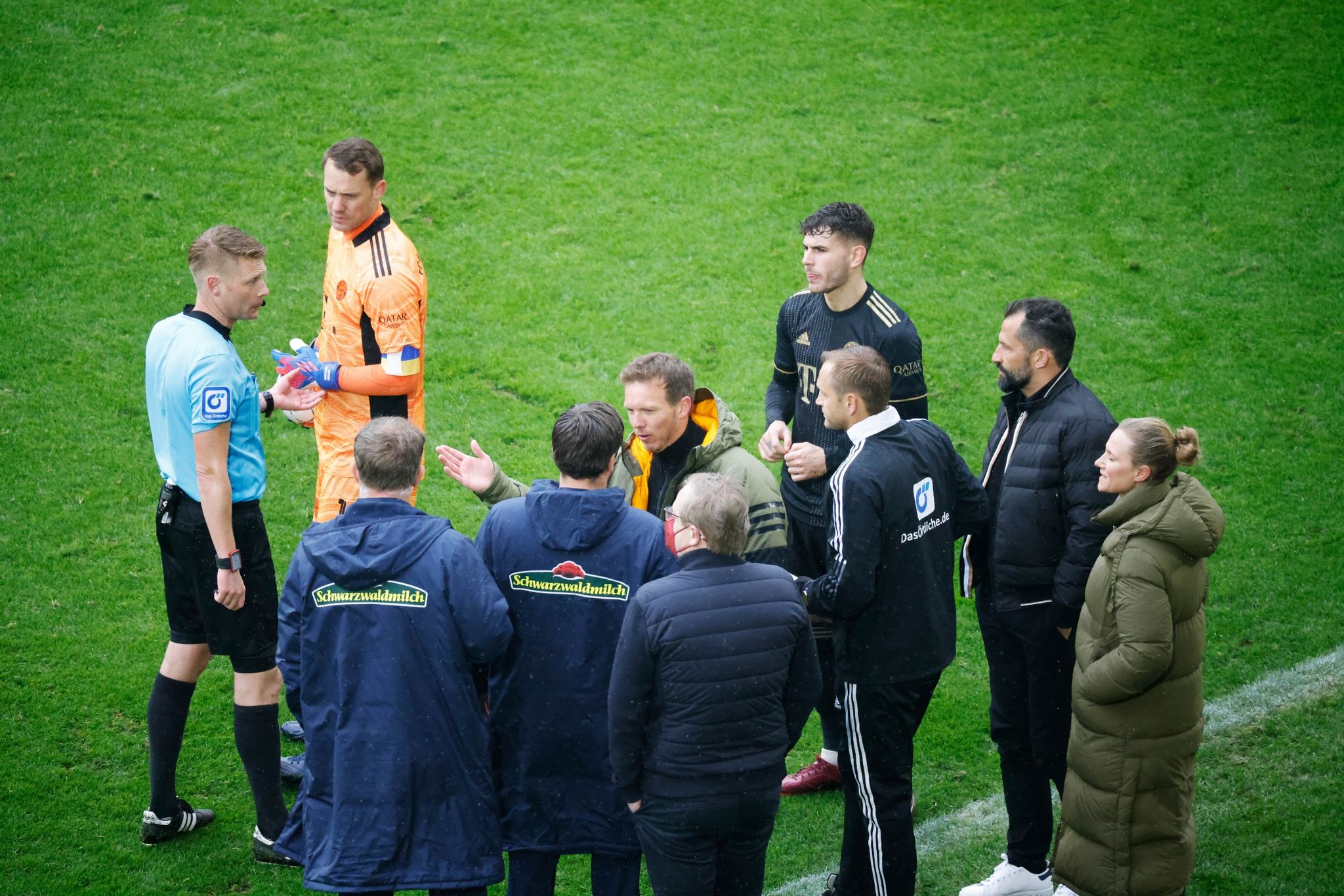 Nach Wechselfehler: Sieg des FC Bayern bleibt bestehen