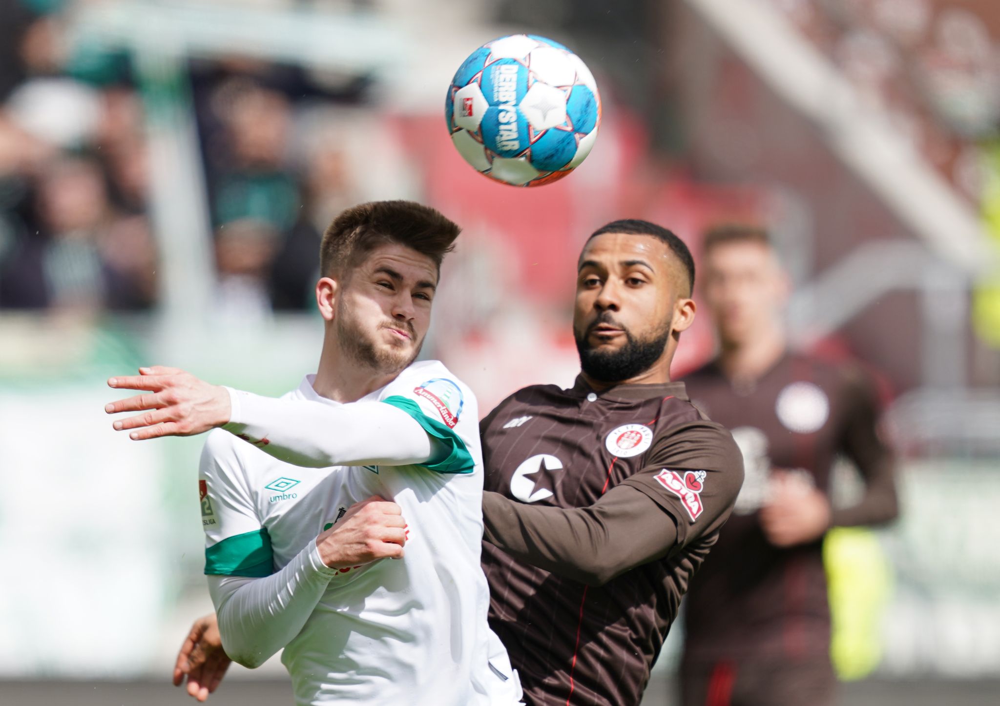 Schalke auf Aufstiegskurs – Kein Sieger im Topspiel