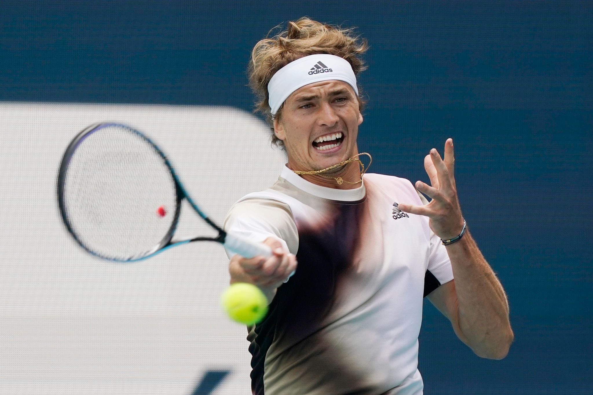 Zverev in Monte Carlo im Achtelfinale – Djokovic reist ab