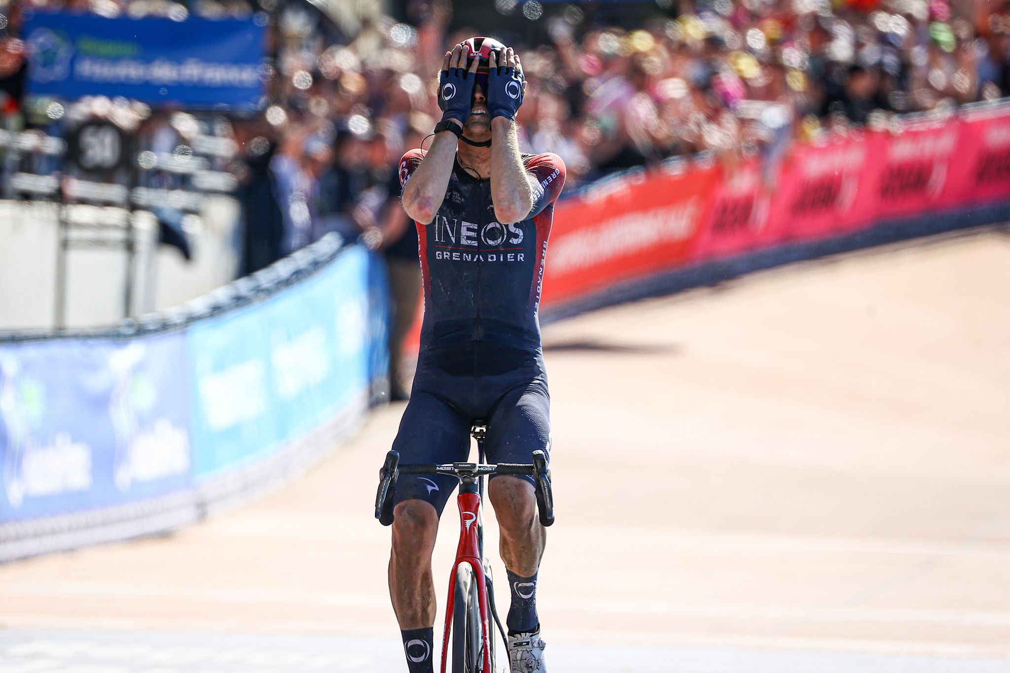 Rekord-Hatz nach Roubaix: «Nicht mal zum Pinkeln angehalten»