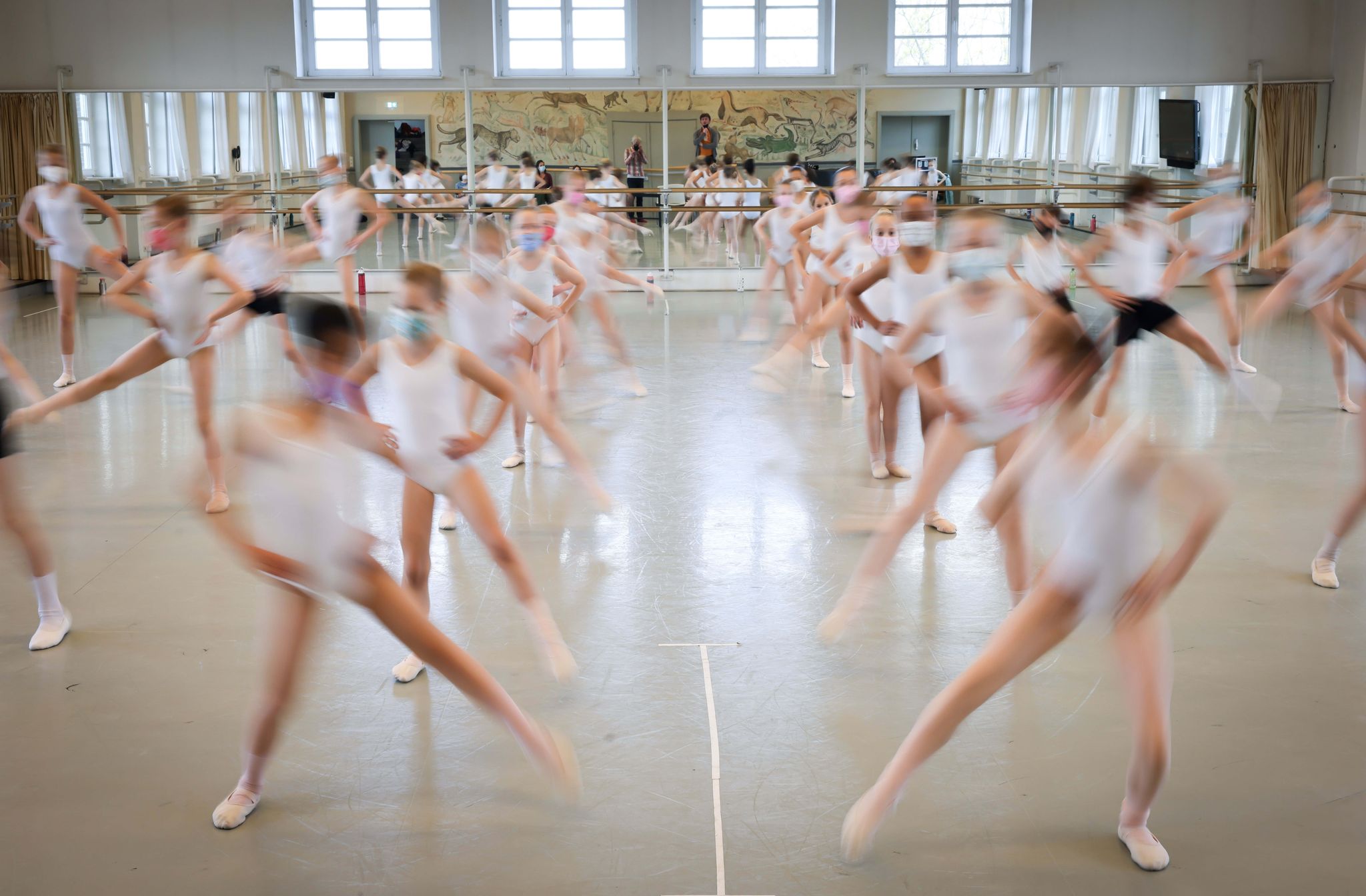 Hamburger Ballettschule nimmt ukrainische Kinder auf