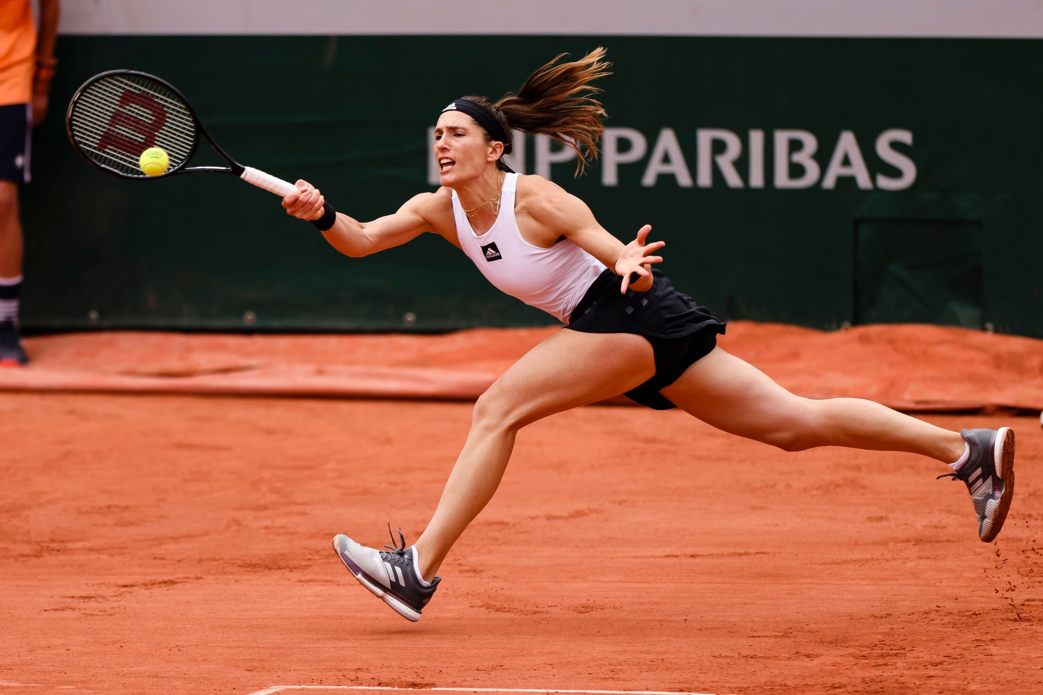 French Open: Kerber nach großem Kampf in Runde zwei