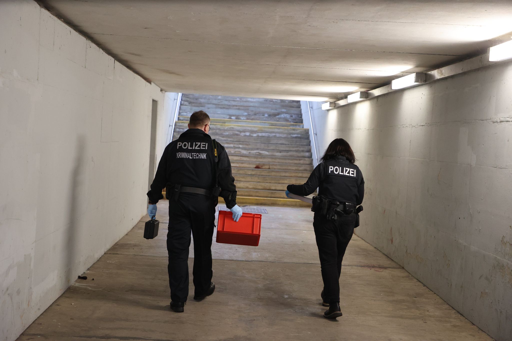Angriffe rund um rechte Demo: Polizei wertet Videos aus