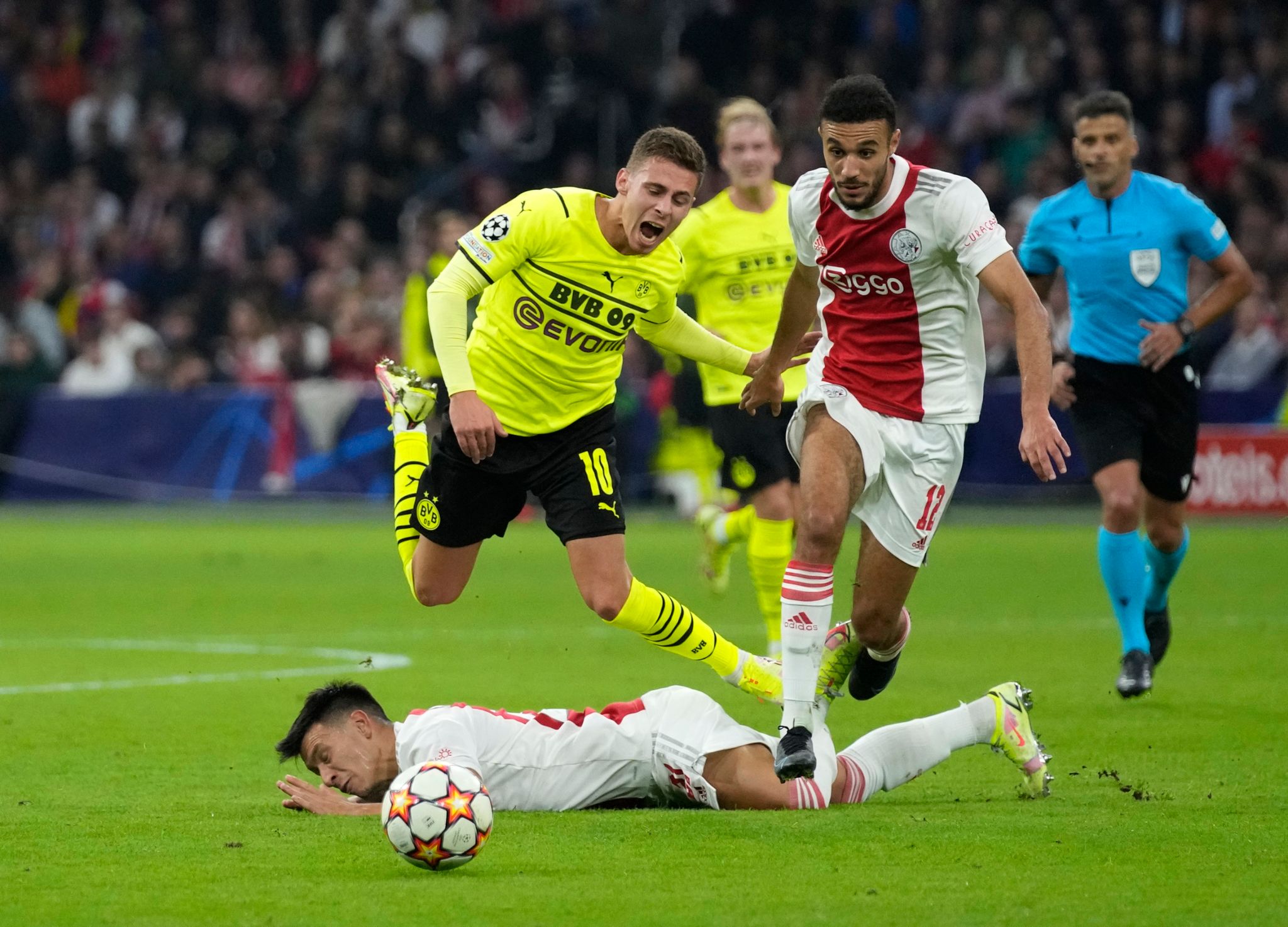 Salihamidzic freut sich auf Bayern-Neuzugang Mazraoui