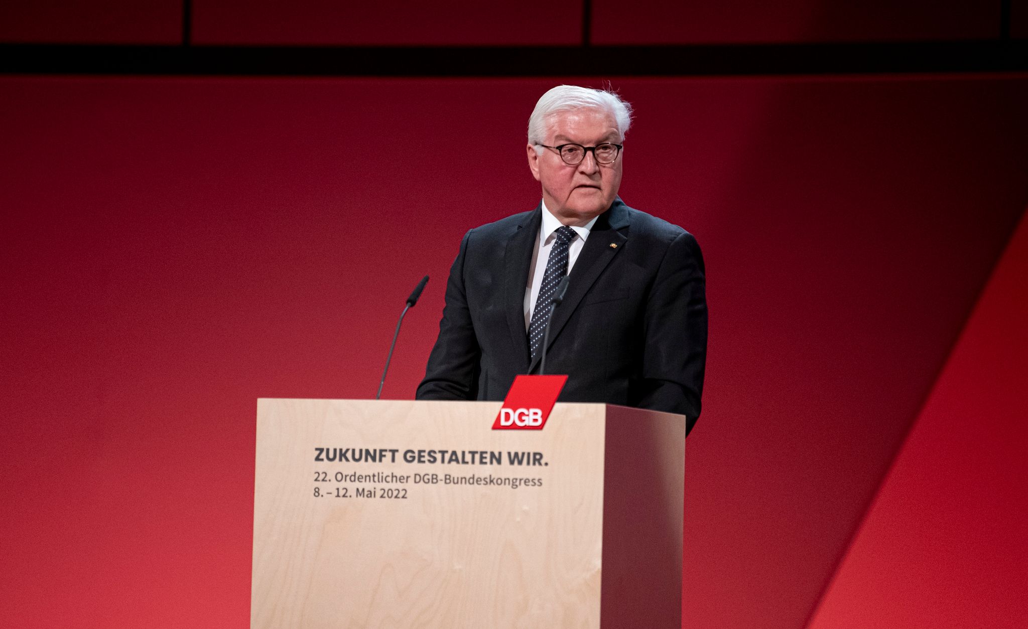 Scholz und Steinmeier zeigen Solidarität mit Ukraine