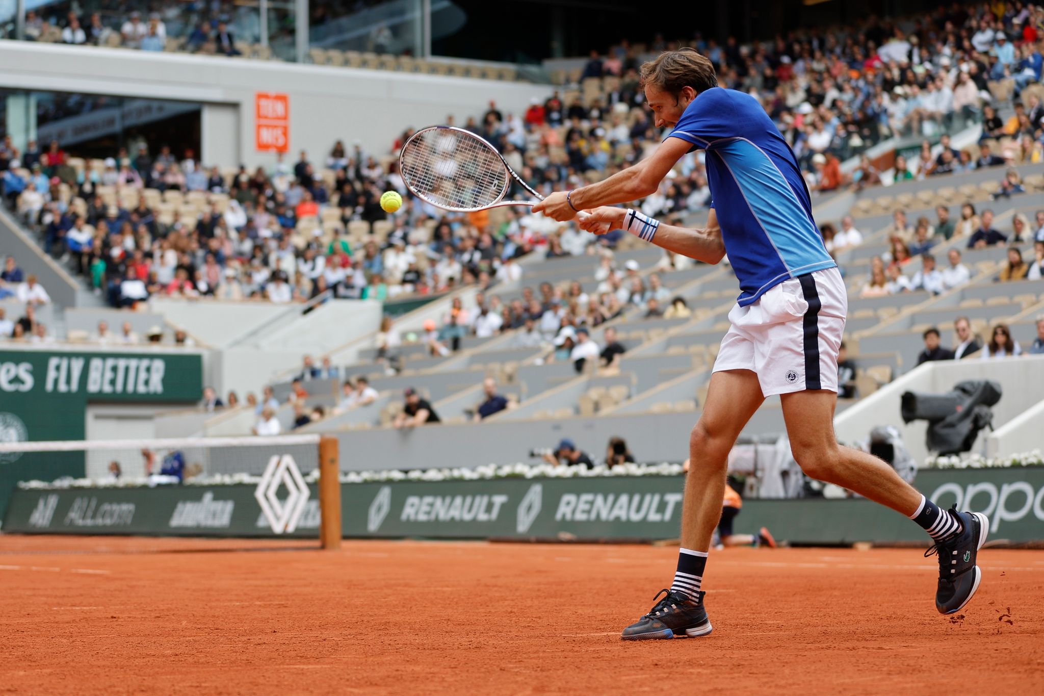 Swiatek im Eiltempo weiter – Auch Medwedew ohne Probleme