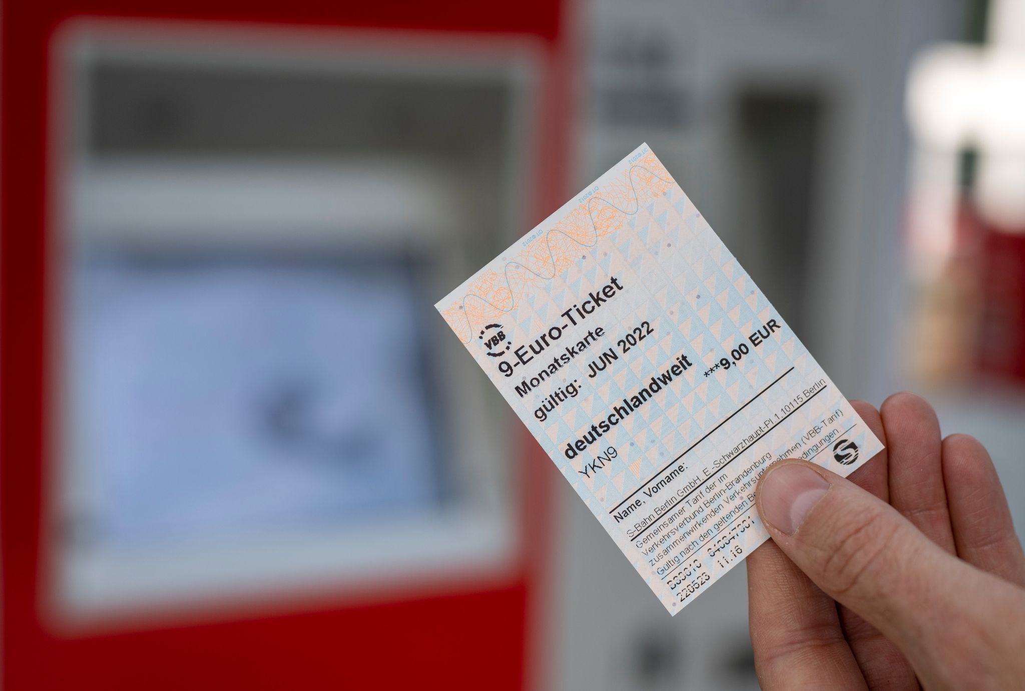 Sieben Millionen 9-Euro-Tickets verkauft