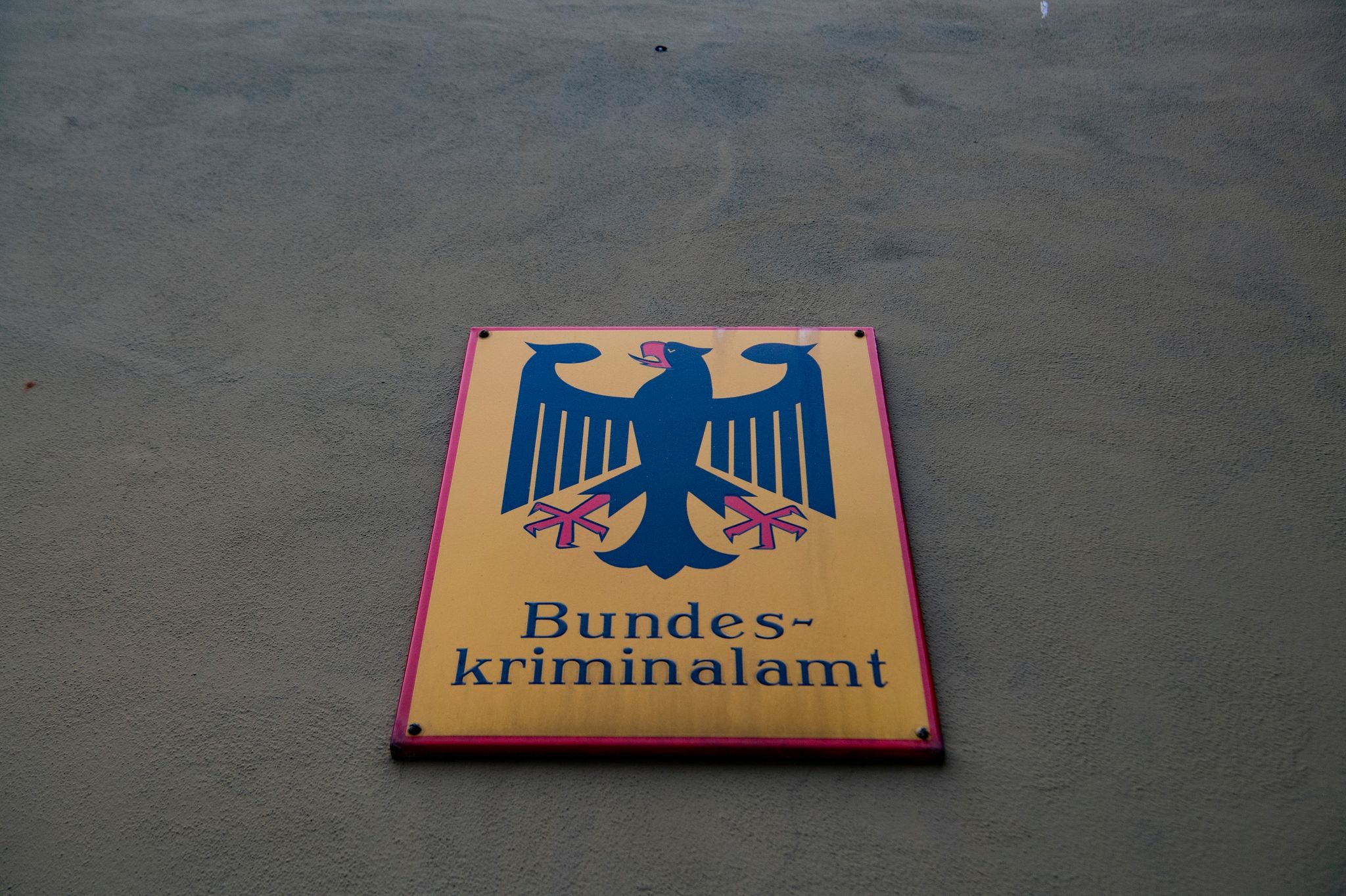 Mehr politisch motivierte Taten mit diffusem Hintergrund