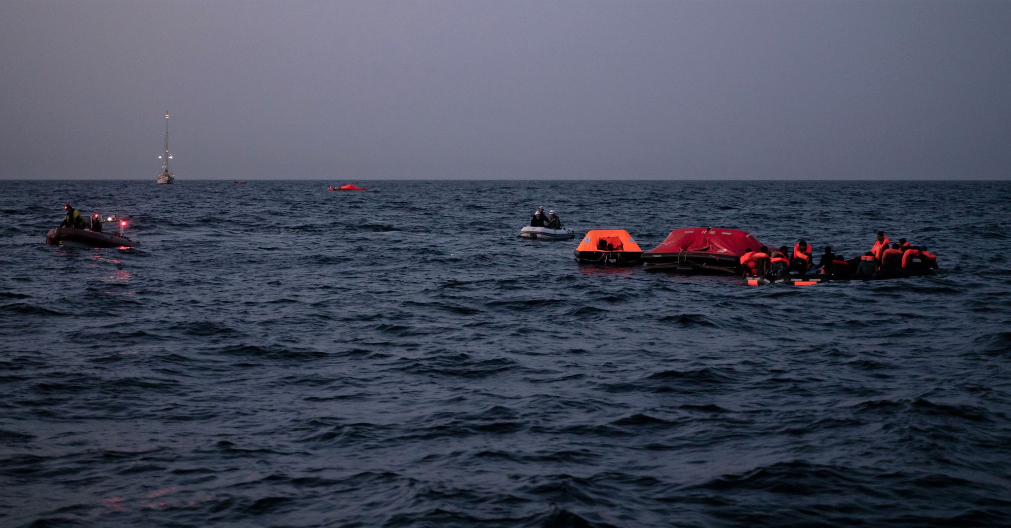 Tunesien: 76 Migranten nach Schiffsunglück vermisst