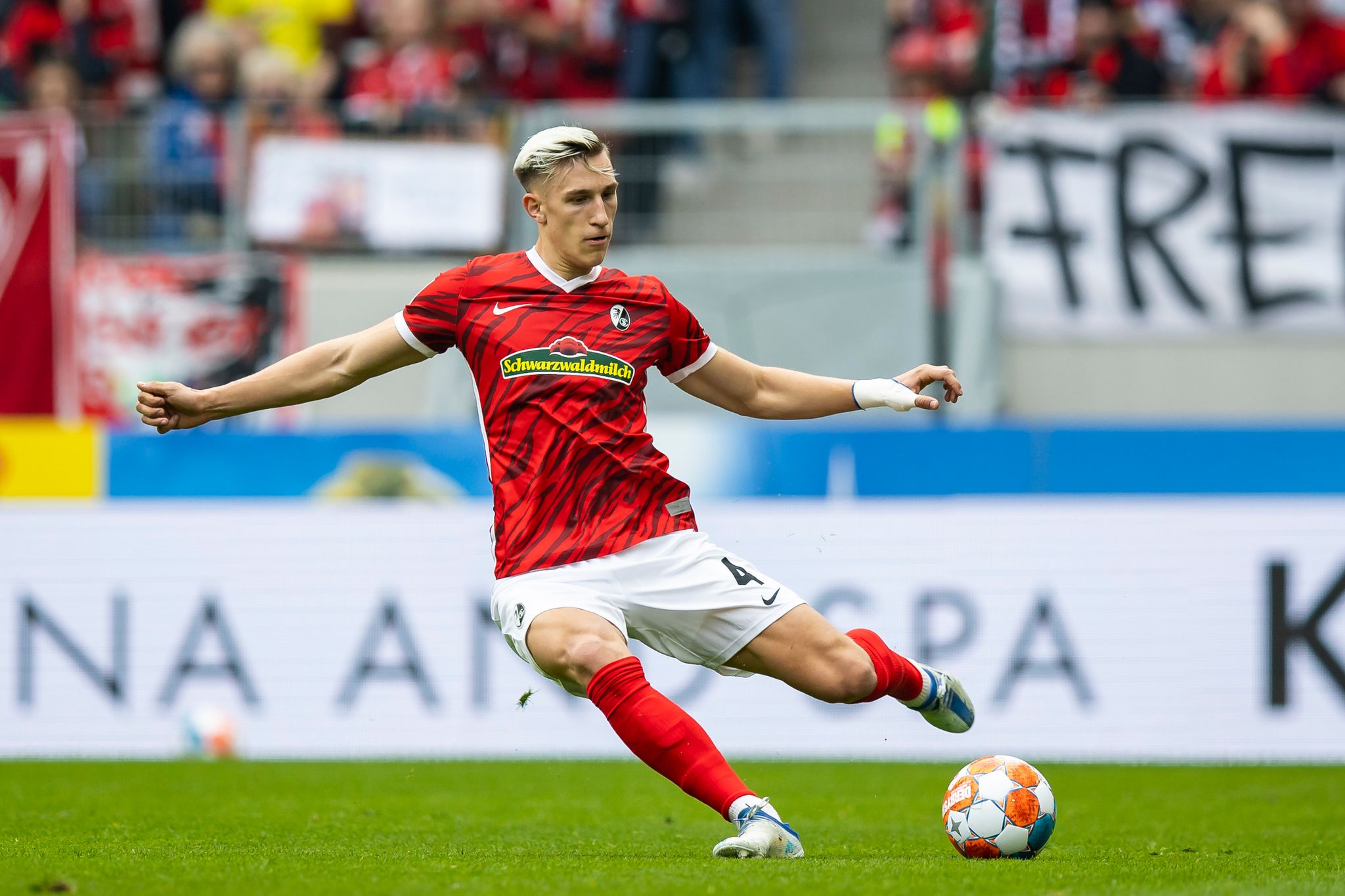 Fußball-Bundesliga: Fünf Spiele, fünf Köpfe