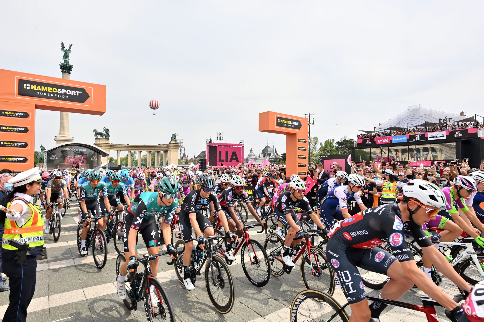 Kämna zum Giro-Auftakt ohne Erfolg – van der Poel siegt